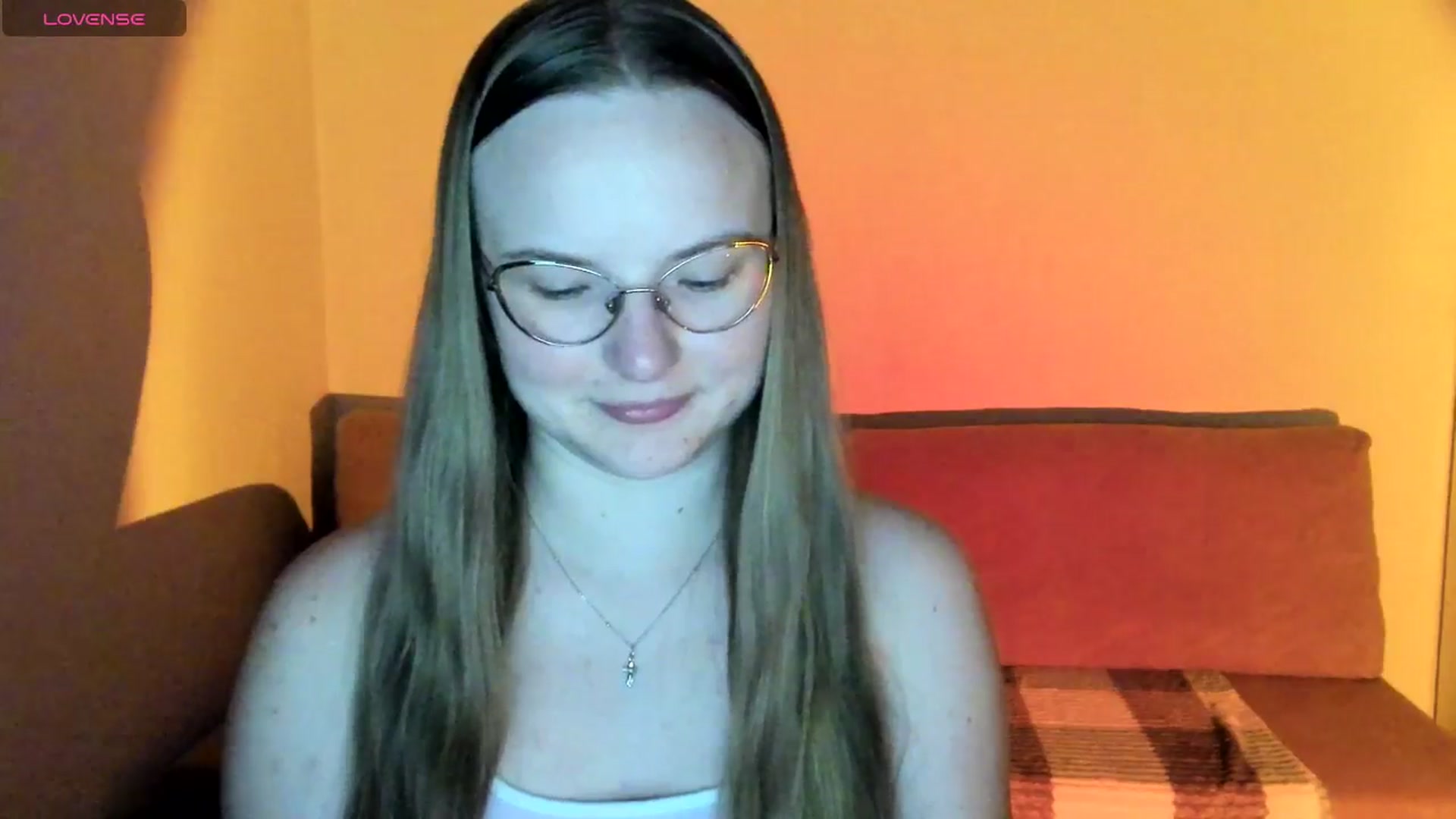 Gallery image thumbnail from Shy_Melany's myfreecams stream on, 09/27/2025, 01:14 image 4 of 20