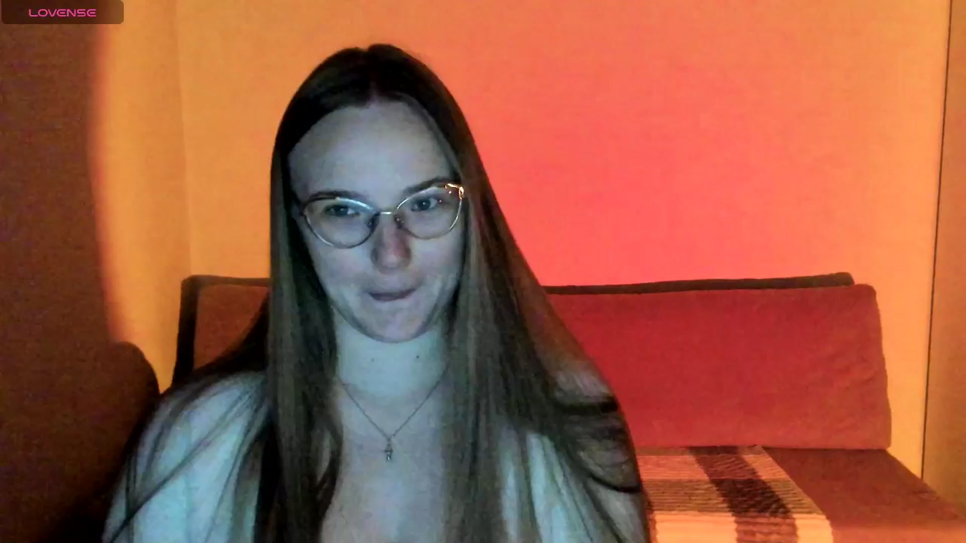 Gallery image thumbnail from Shy_Melany's myfreecams stream on, 10/14/2025, 16:27 image 4 of 20