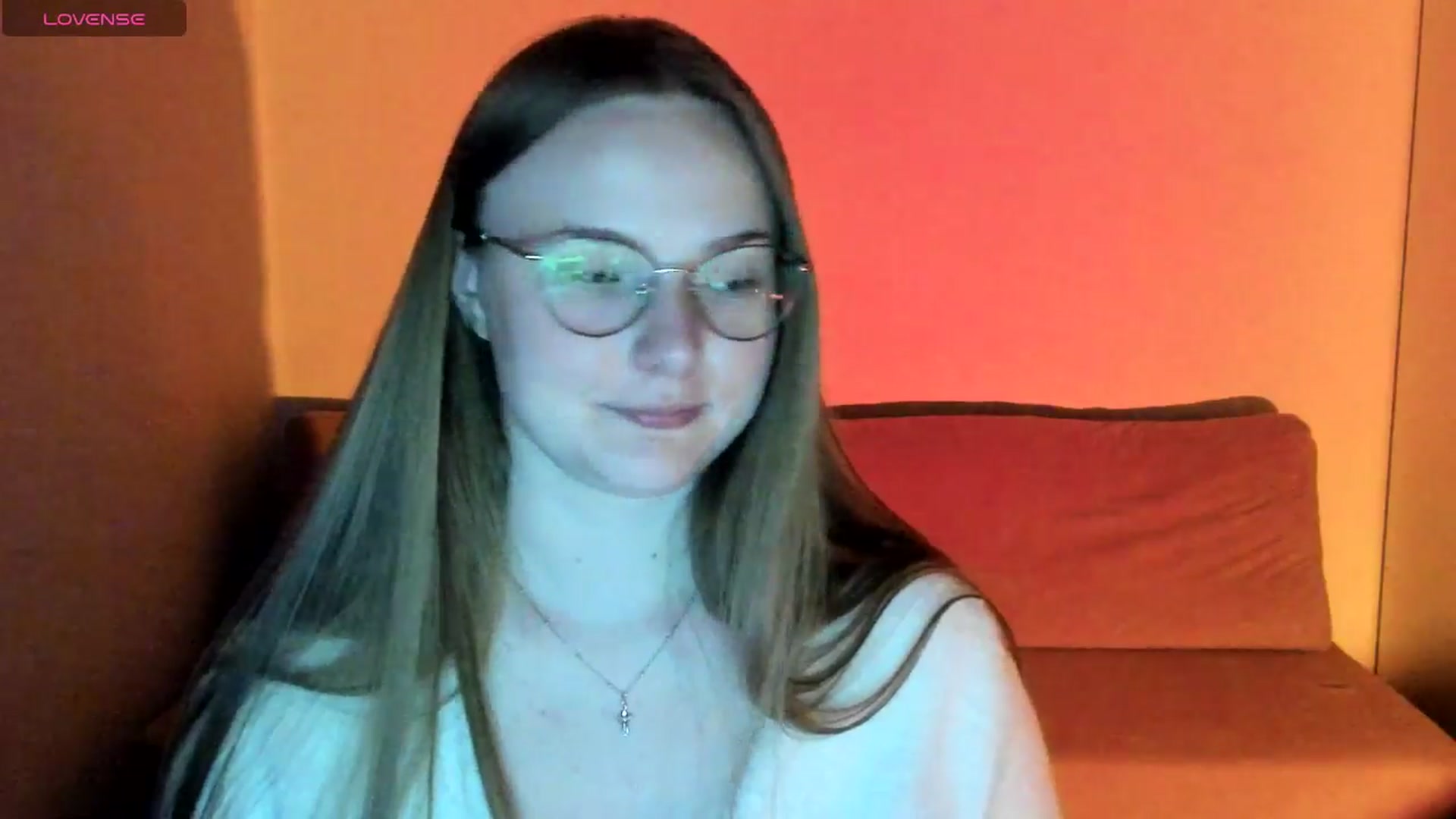 Gallery image thumbnail from Shy_Melany's myfreecams stream on, 11/21/2025, 22:22 image 17 of 20