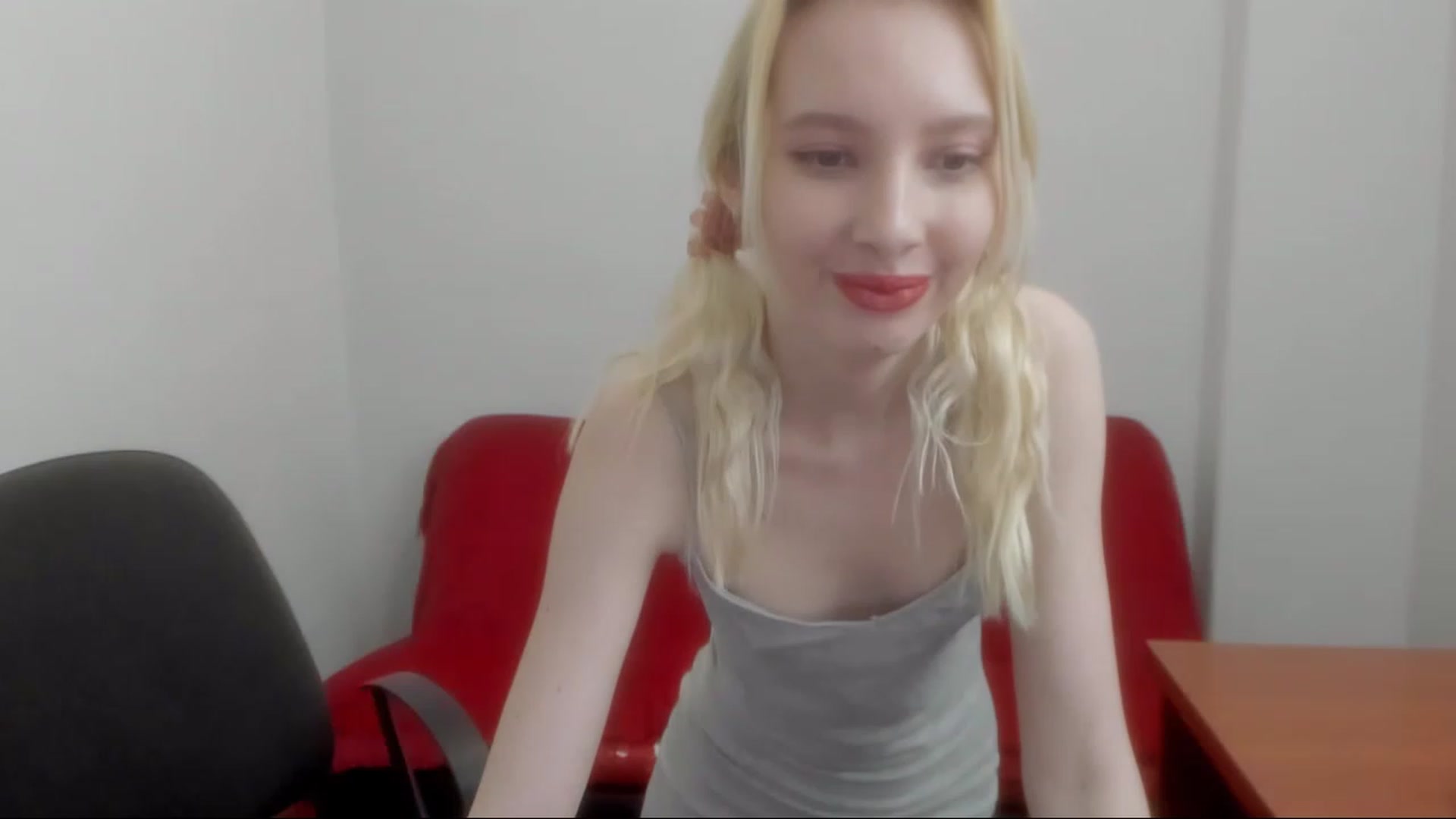 Gallery image thumbnail from Shy_Tiny's myfreecams stream on, 06/05/2023, 11:51 image 2 of 20