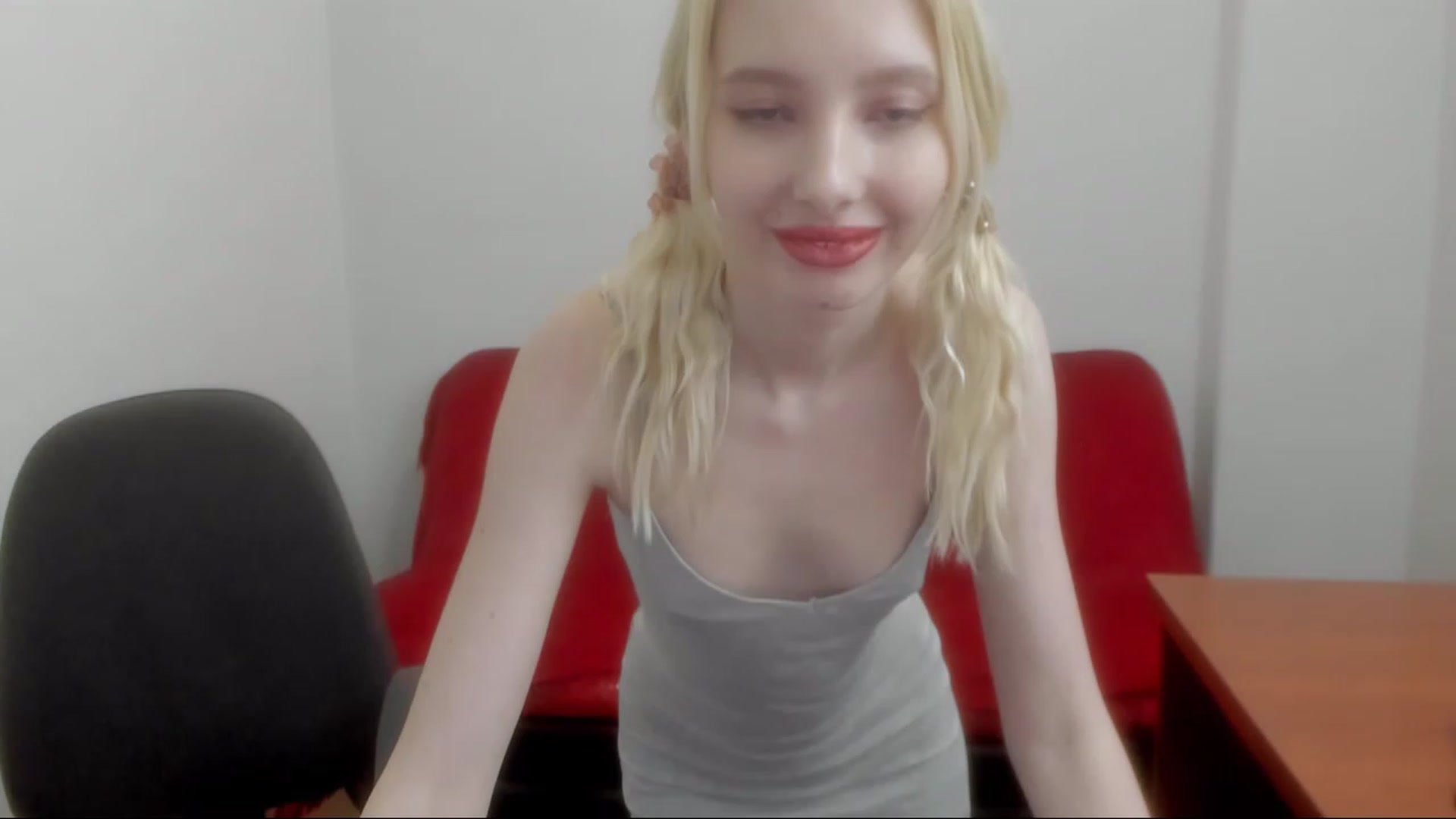 Gallery image thumbnail from Shy_Tiny's myfreecams stream on, 06/05/2023, 11:51 image 13 of 20