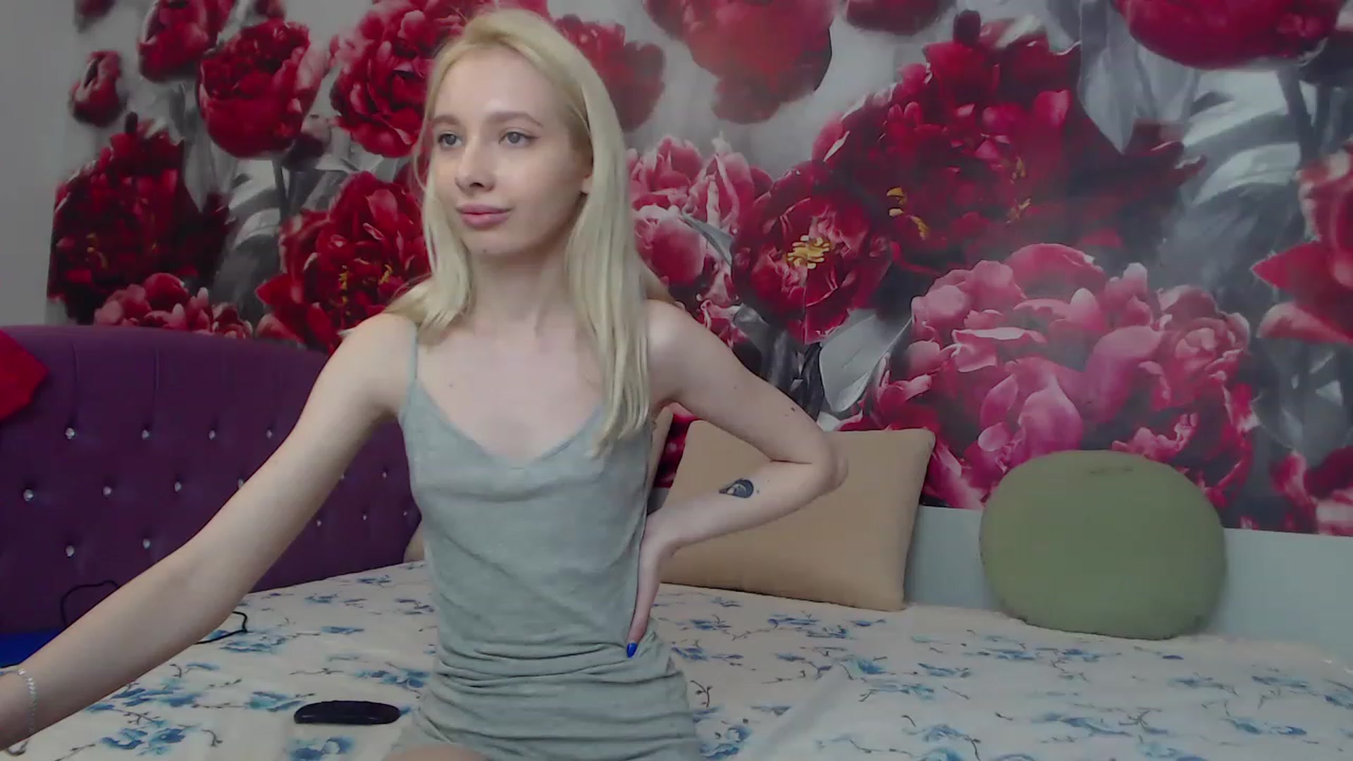 Gallery image thumbnail from Shy_Tiny's myfreecams stream on, 06/12/2023, 09:33 image 20 of 20