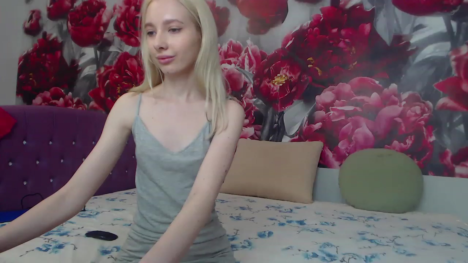 Gallery image thumbnail from Shy_Tiny's myfreecams stream on, 06/12/2023, 09:55 image 4 of 20