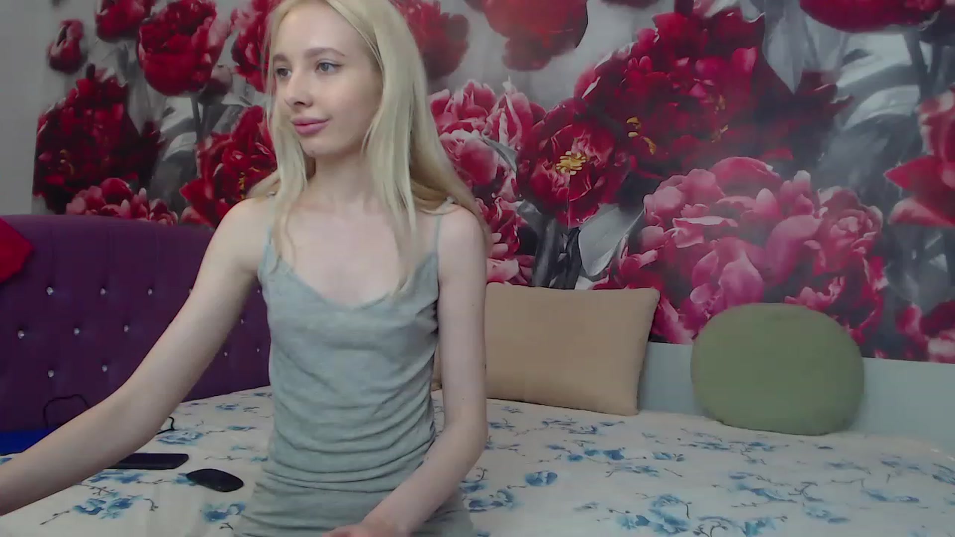 Gallery image thumbnail from Shy_Tiny's myfreecams stream on, 06/12/2023, 09:55 image 8 of 20