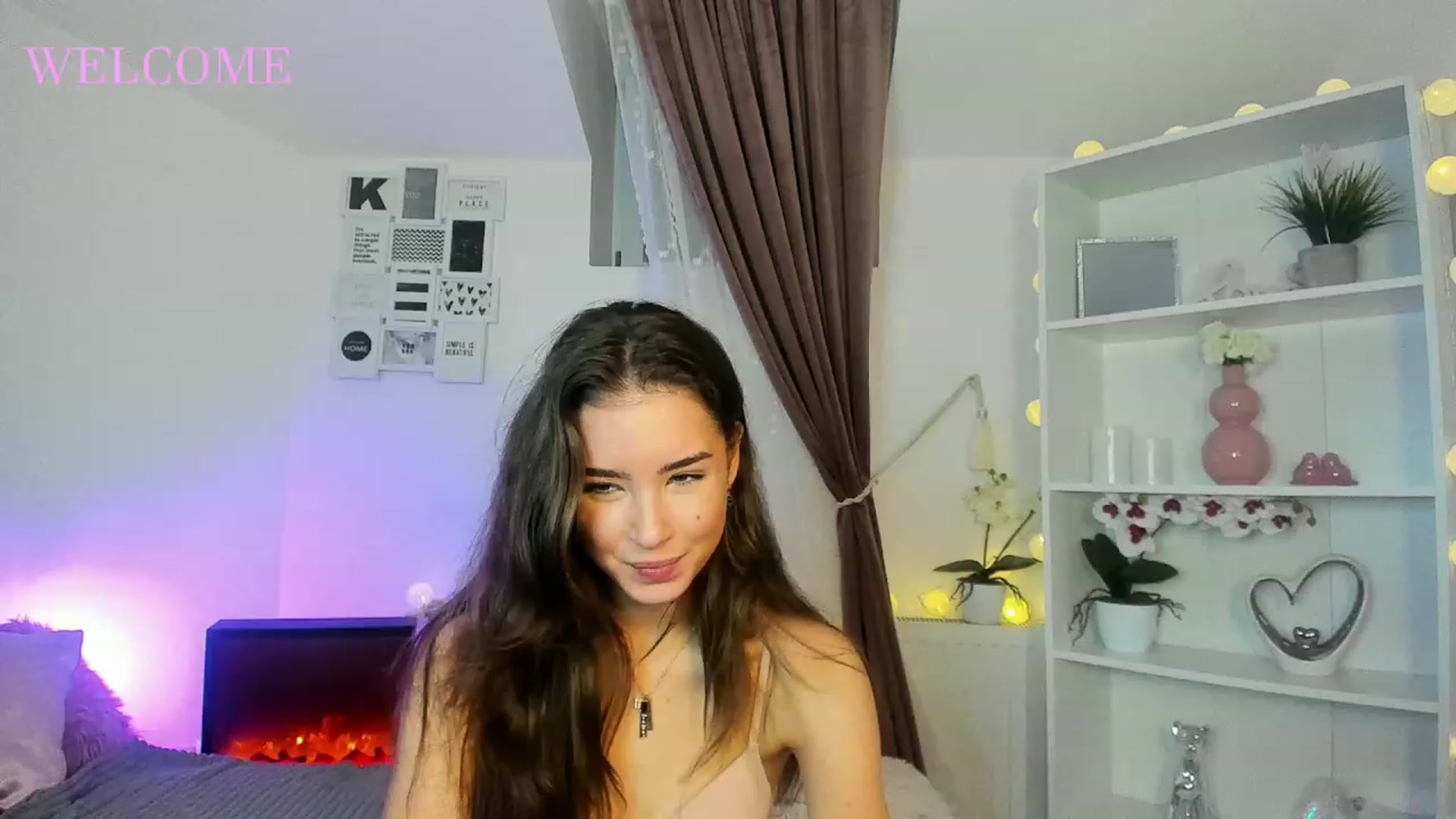 Gallery image thumbnail from Shy_jane's myfreecams stream on, 11/14/2022, 11:11 image 17 of 20