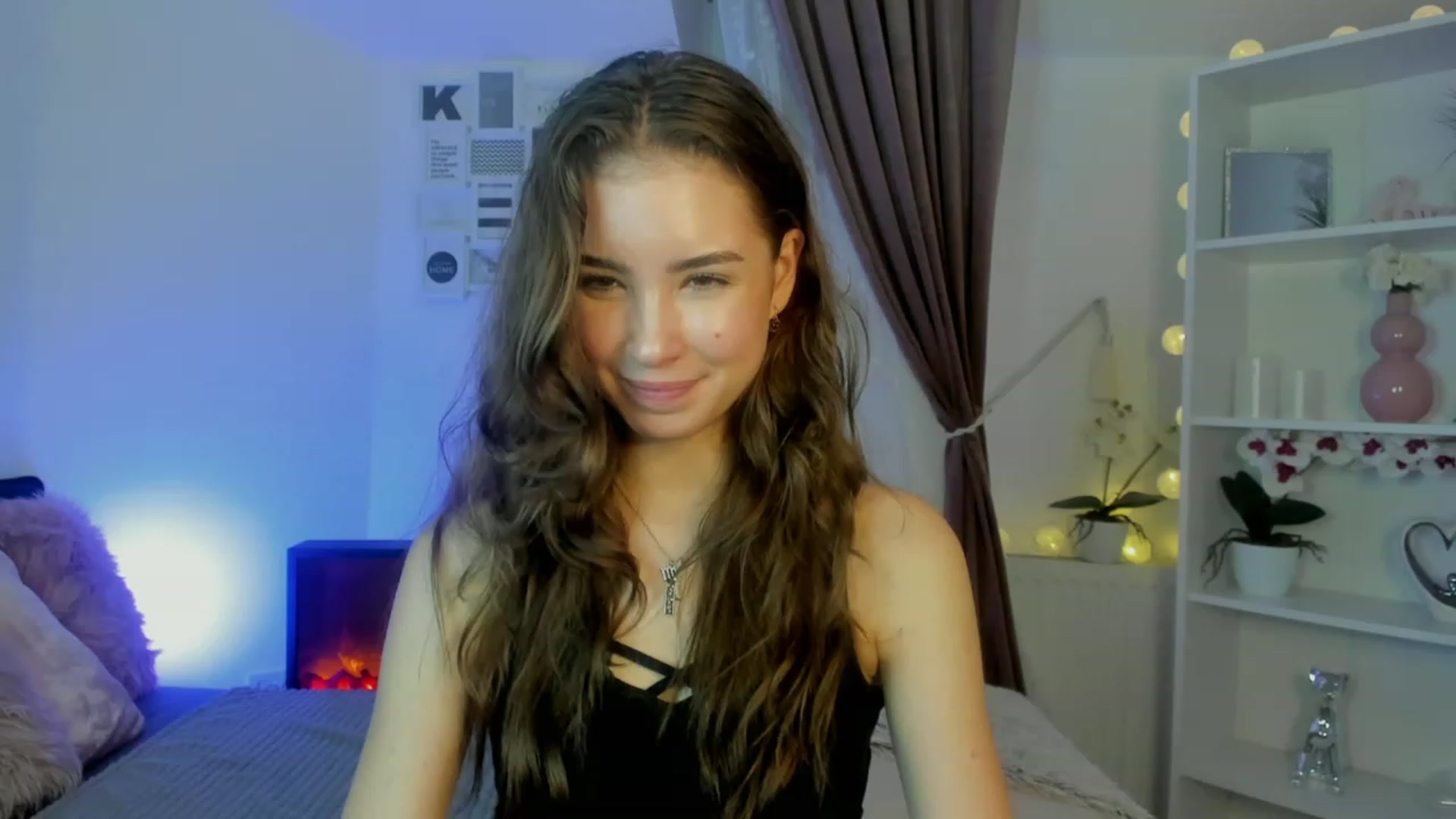 Gallery image thumbnail from Shy_jane's myfreecams stream on, 11/15/2022, 20:34 image 16 of 20