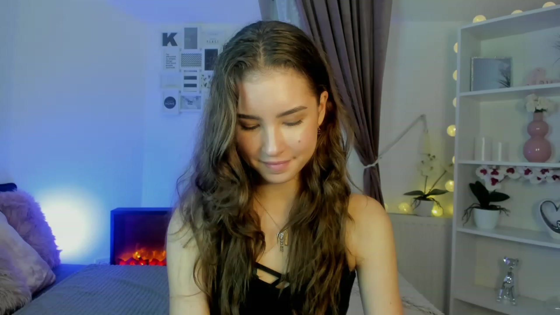 Gallery image thumbnail from Shy_jane's myfreecams stream on, 11/15/2022, 20:34 image 7 of 20