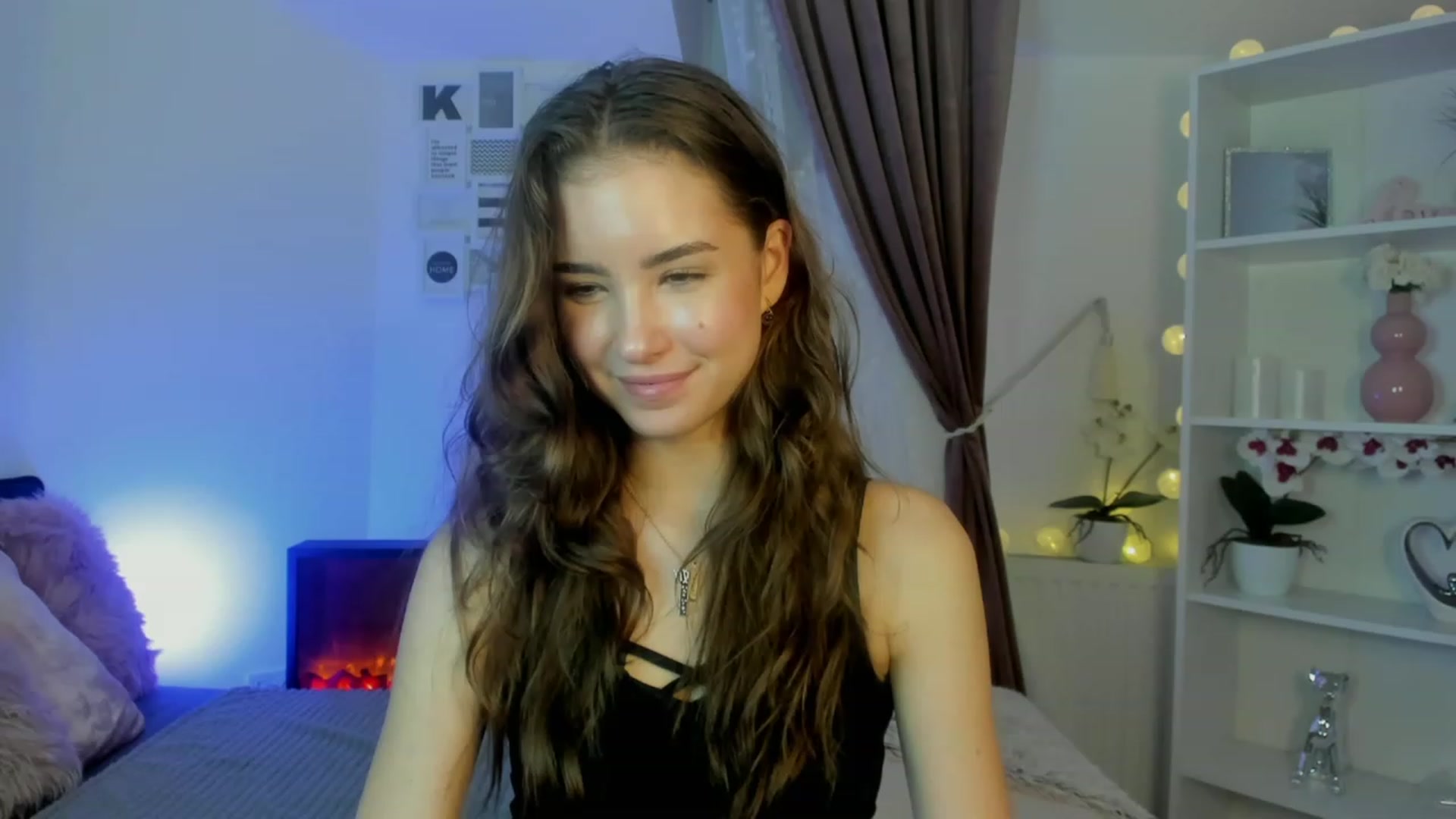 Gallery image thumbnail from Shy_jane's myfreecams stream on, 11/15/2022, 20:34 image 13 of 20