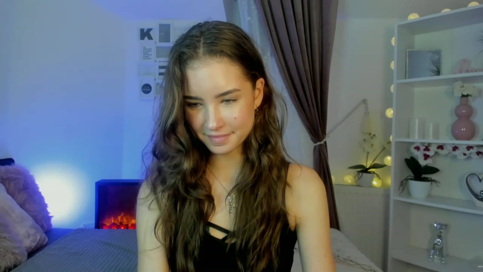 Gallery image thumbnail from Shy_jane's myfreecams stream on, 11/15/2022, 20:34 image 8 of 20