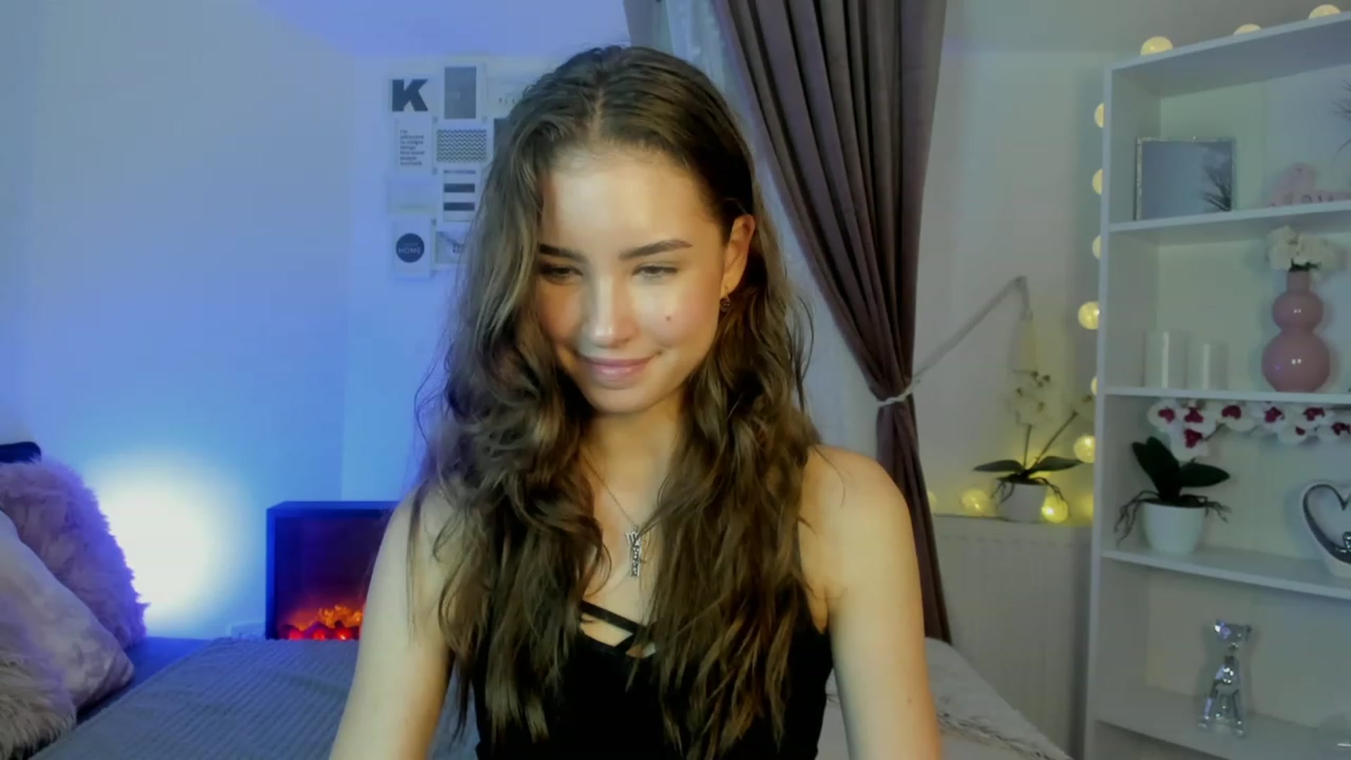 Gallery image thumbnail from Shy_jane's myfreecams stream on, 11/15/2022, 20:34 image 19 of 20