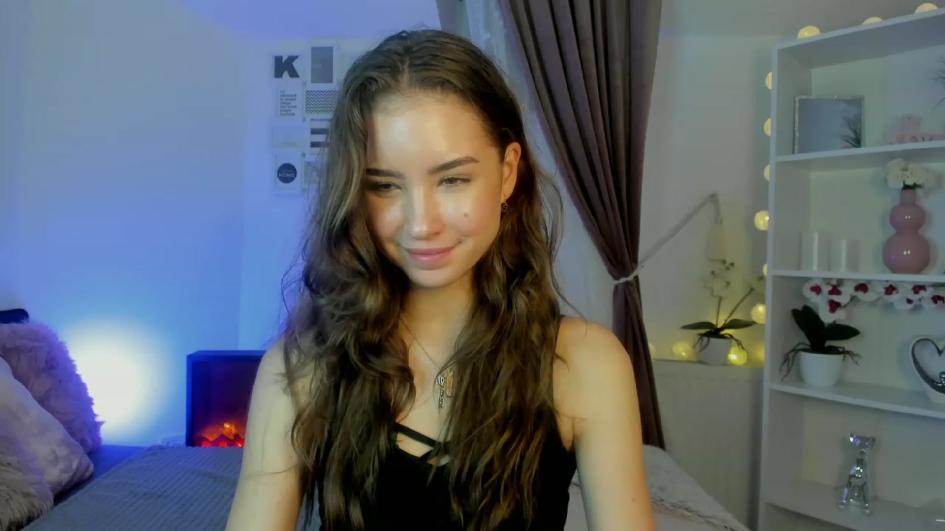 Gallery image thumbnail from Shy_jane's myfreecams stream on, 11/15/2022, 20:34 image 9 of 20