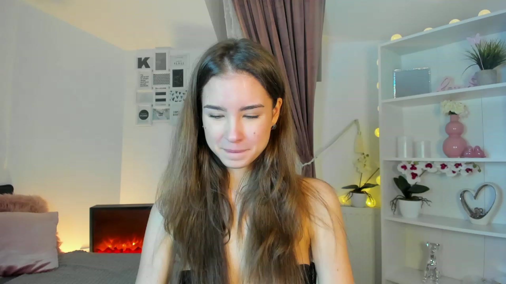 Gallery image thumbnail from Shy_jane's myfreecams stream on, 11/24/2022, 12:44 image 14 of 20