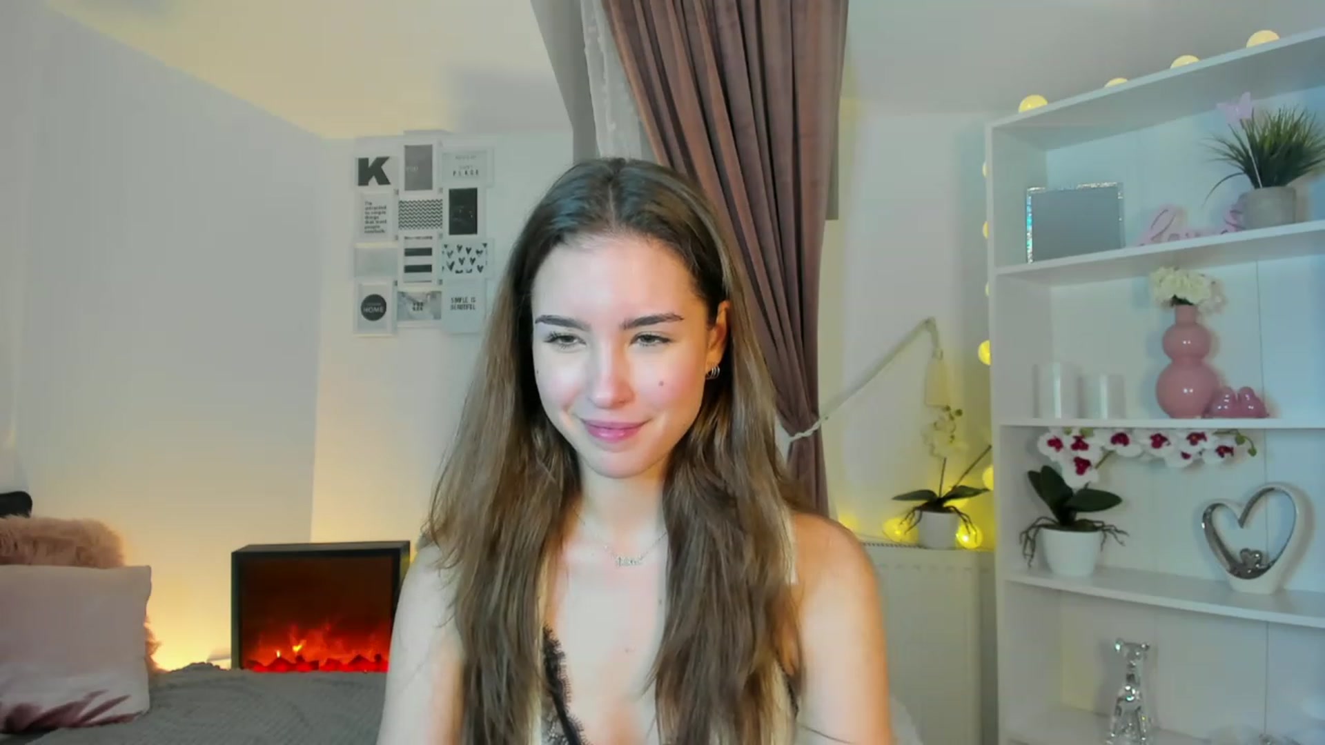 Gallery image thumbnail from Shy_jane's myfreecams stream on, 11/24/2022, 15:10 image 14 of 20