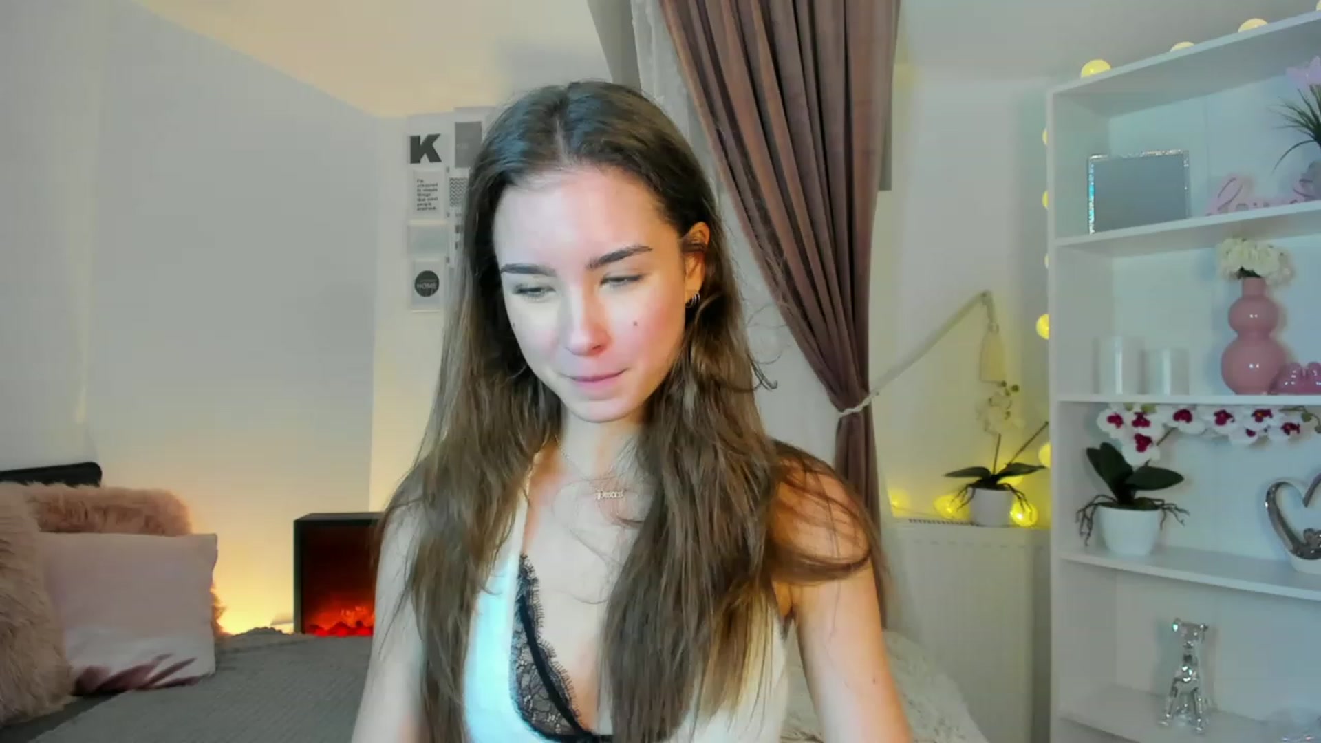 Gallery image thumbnail from Shy_jane's myfreecams stream on, 11/24/2022, 16:11 image 11 of 20