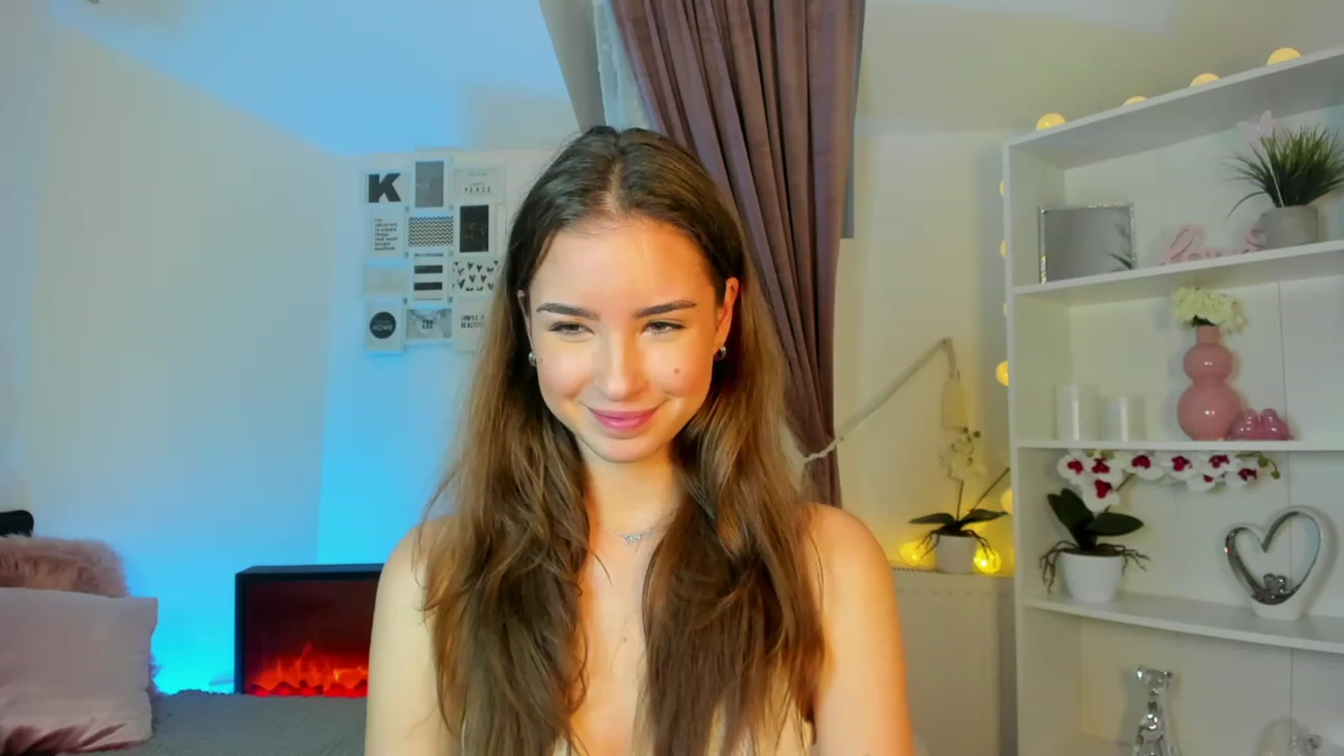 Gallery image thumbnail from Shy_jane's myfreecams stream on, 11/25/2022, 20:00 image 18 of 20