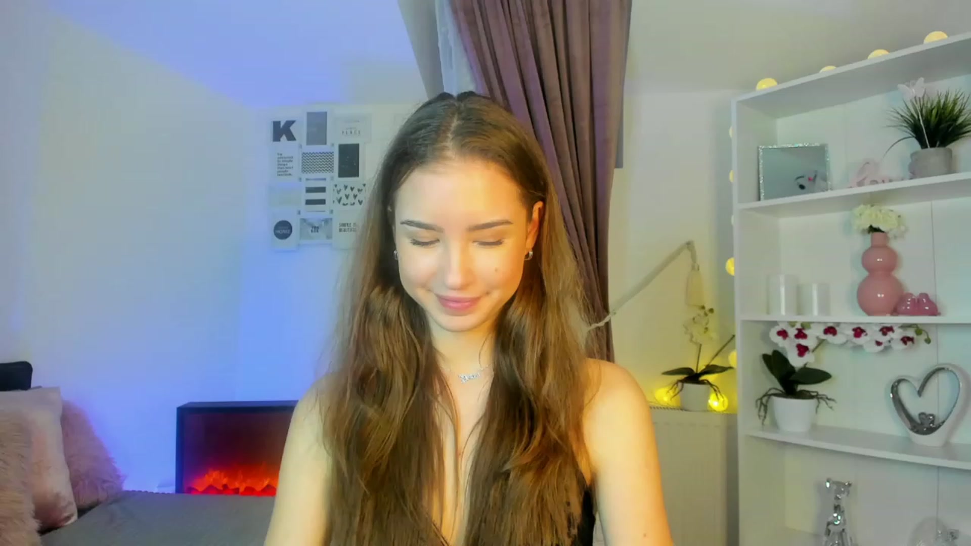 Gallery image thumbnail from Shy_jane's myfreecams stream on, 11/27/2022, 10:37 image 17 of 20