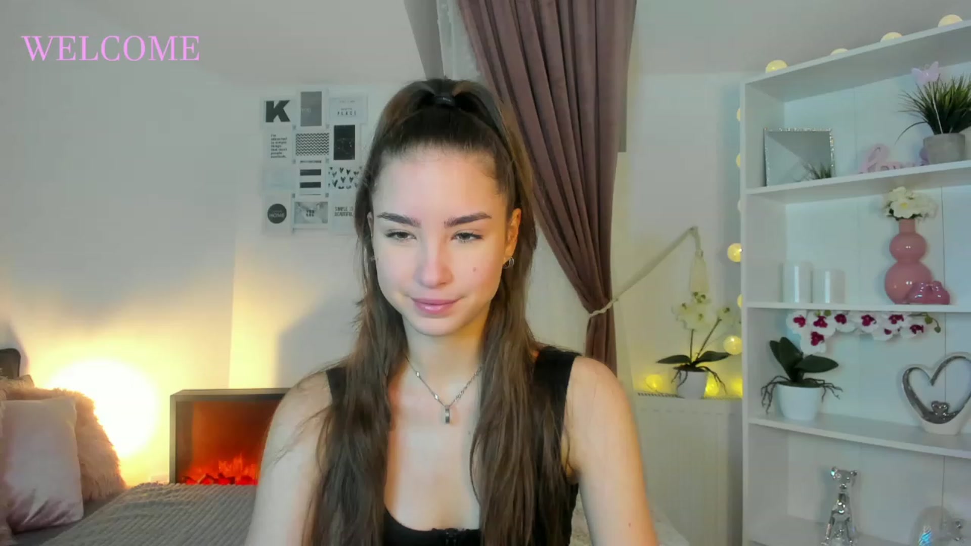 Gallery image thumbnail from Shy_jane's myfreecams stream on, 12/04/2022, 10:15 image 1 of 20
