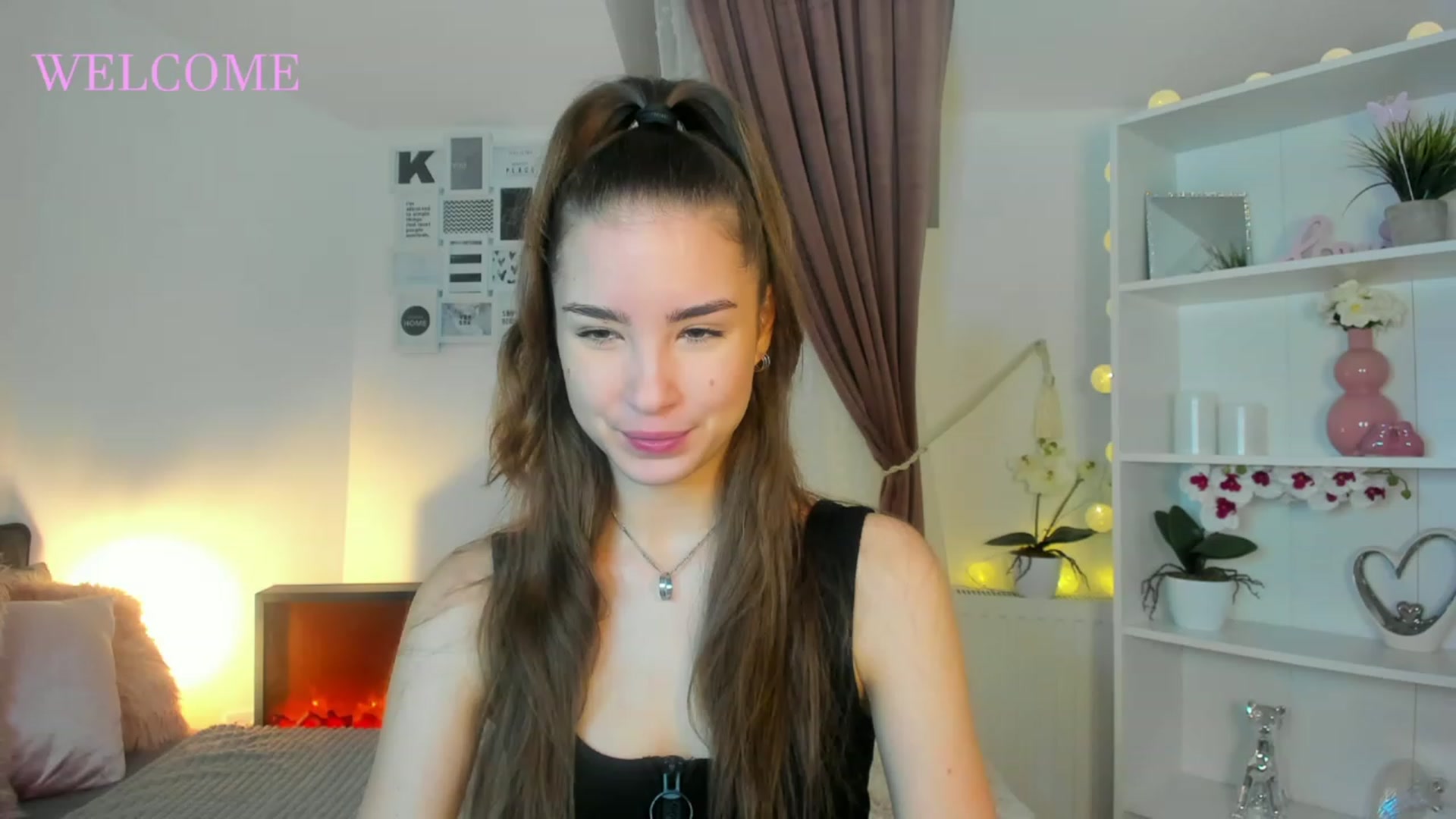 Gallery image thumbnail from Shy_jane's myfreecams stream on, 12/04/2022, 10:15 image 4 of 20