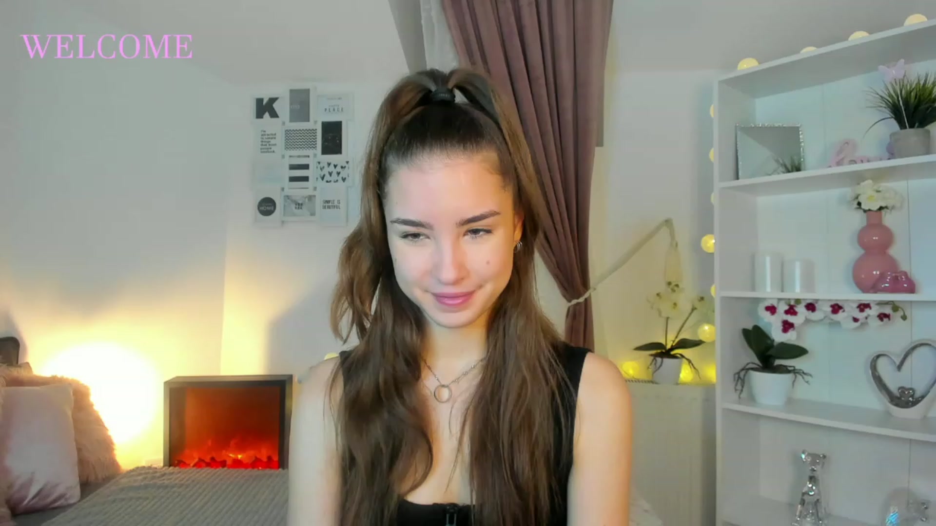 Gallery image thumbnail from Shy_jane's myfreecams stream on, 12/04/2022, 10:15 image 9 of 20