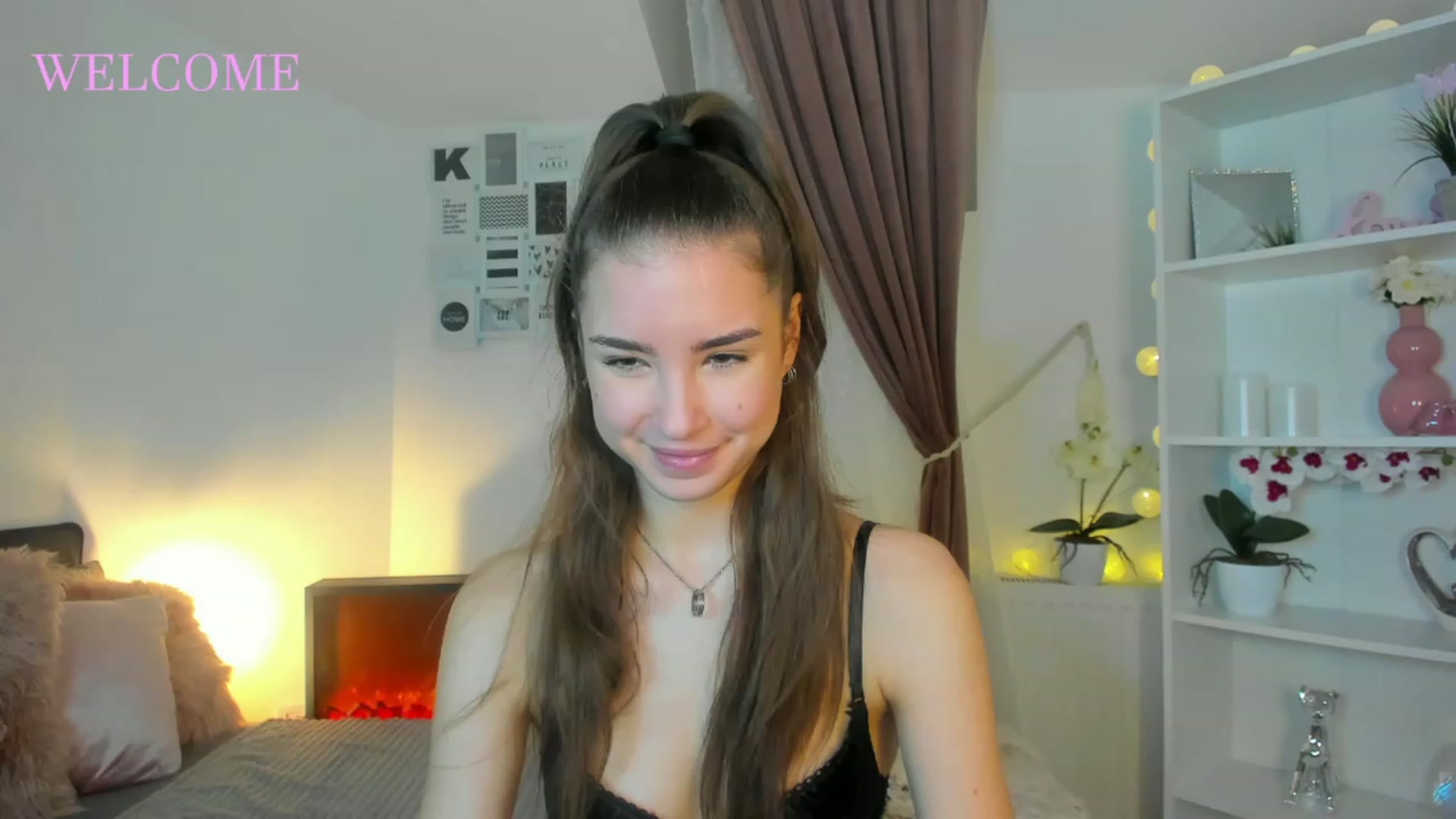 Gallery image thumbnail from Shy_jane's myfreecams stream on, 12/04/2022, 11:51 image 10 of 20