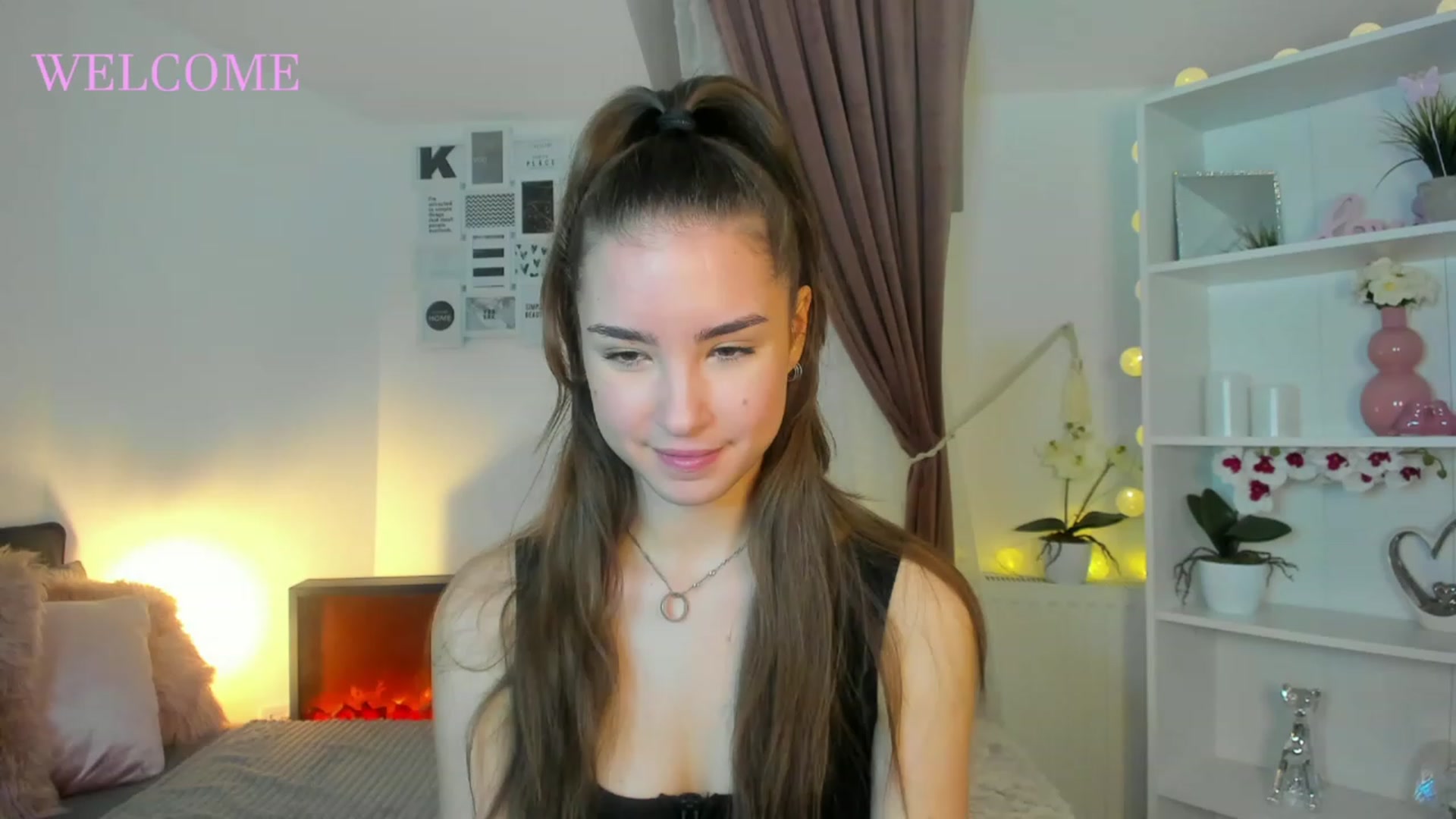 Gallery image thumbnail from Shy_jane's myfreecams stream on, 12/04/2022, 11:51 image 16 of 20