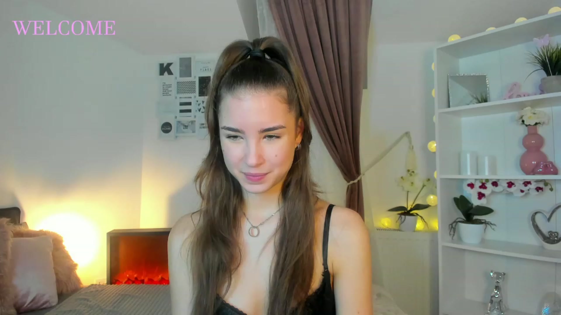 Gallery image thumbnail from Shy_jane's myfreecams stream on, 12/04/2022, 11:51 image 4 of 20