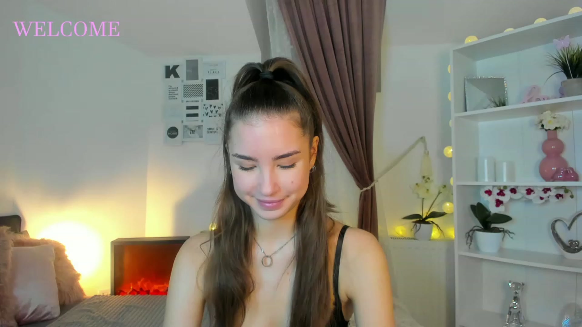 Gallery image thumbnail from Shy_jane's myfreecams stream on, 12/04/2022, 11:51 image 1 of 20
