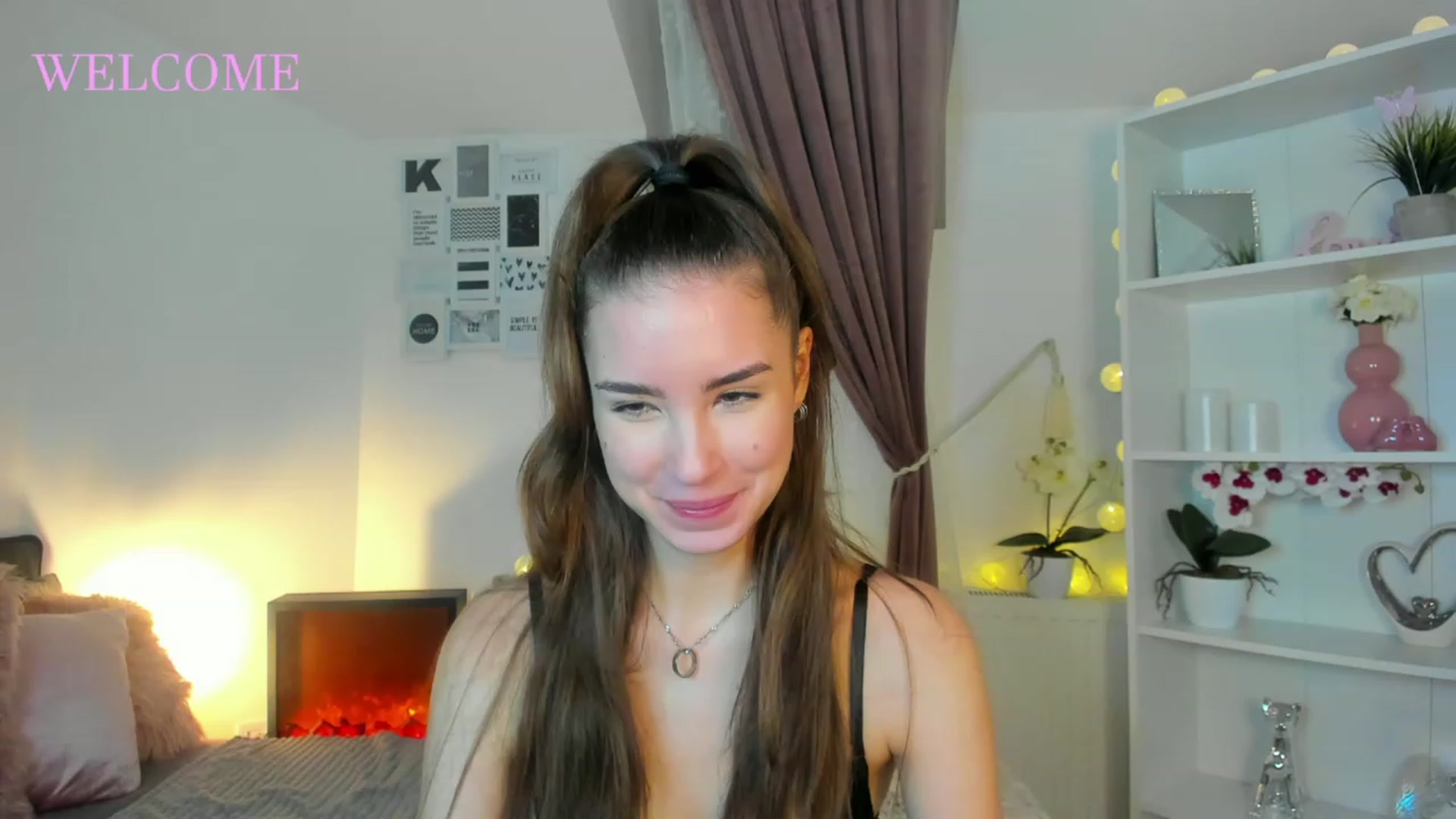 Gallery image thumbnail from Shy_jane's myfreecams stream on, 12/04/2022, 14:54 image 9 of 20