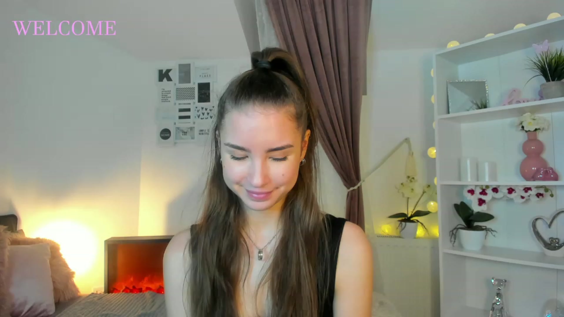 Gallery image thumbnail from Shy_jane's myfreecams stream on, 12/04/2022, 14:54 image 2 of 20