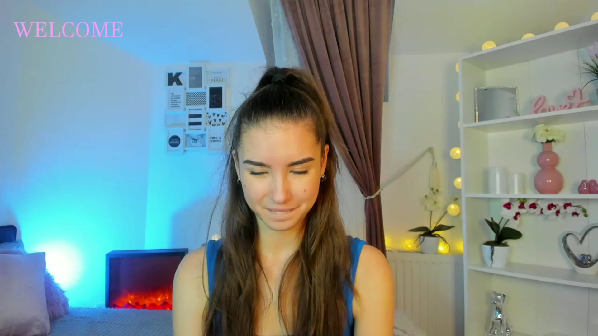 Gallery image thumbnail from Shy_jane's myfreecams stream on, 12/08/2022, 13:41 image 7 of 20