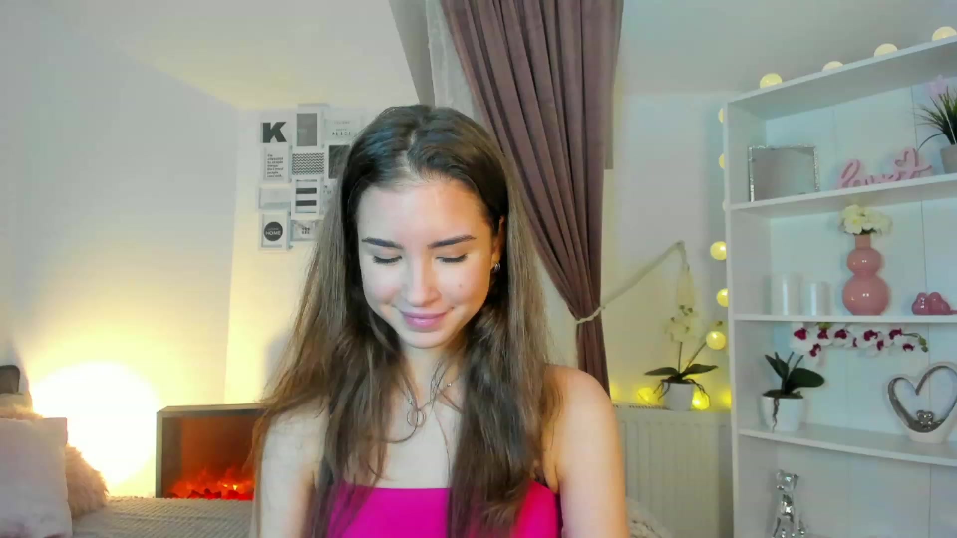 Gallery image thumbnail from Shy_jane's myfreecams stream on, 12/09/2022, 14:57 image 9 of 20