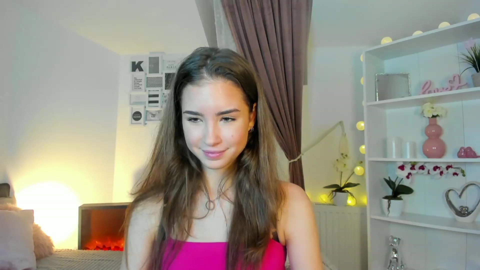 Gallery image thumbnail from Shy_jane's myfreecams stream on, 12/09/2022, 14:57 image 8 of 20