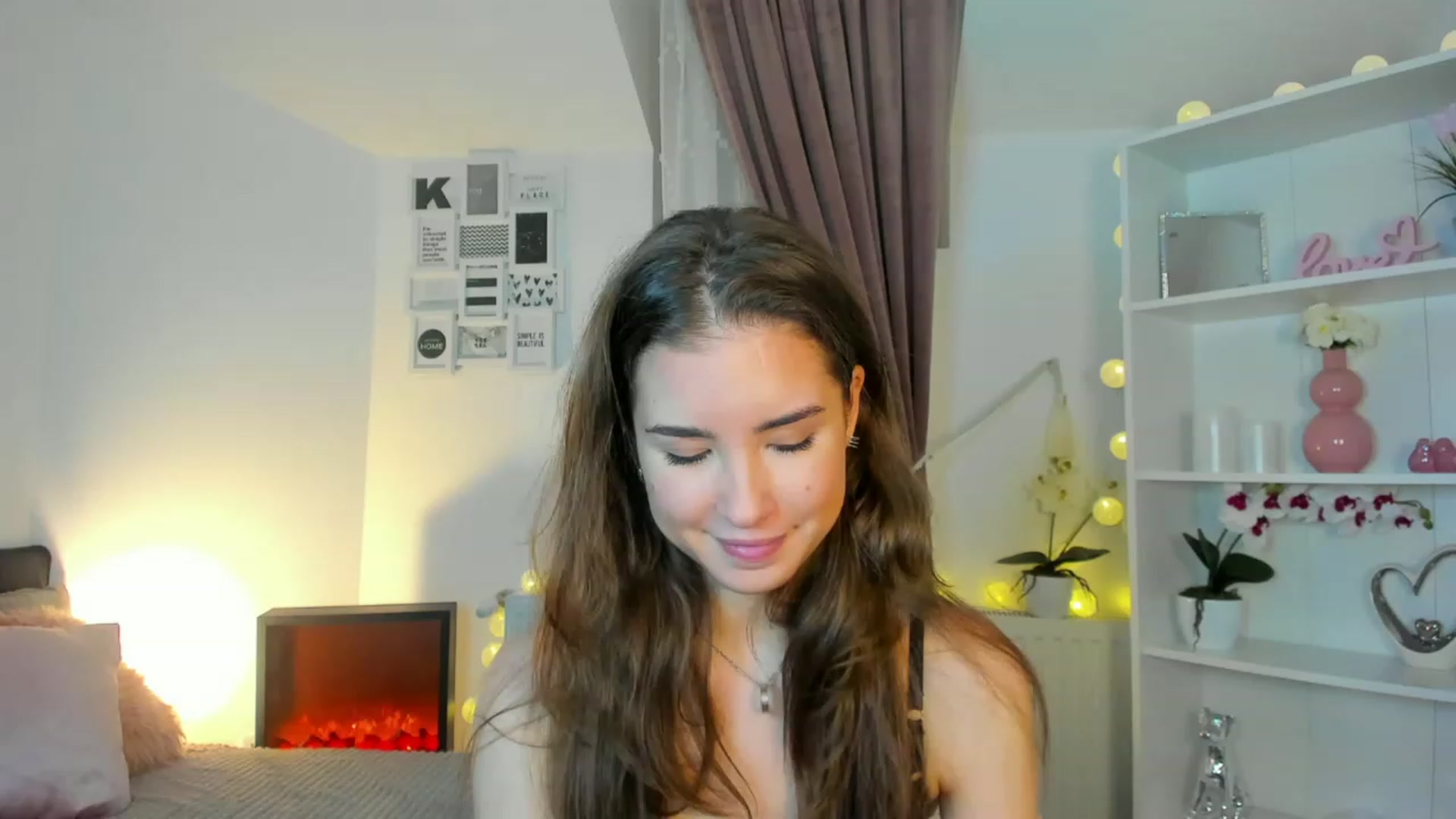 Gallery image thumbnail from Shy_jane's myfreecams stream on, 12/09/2022, 15:50 image 20 of 20