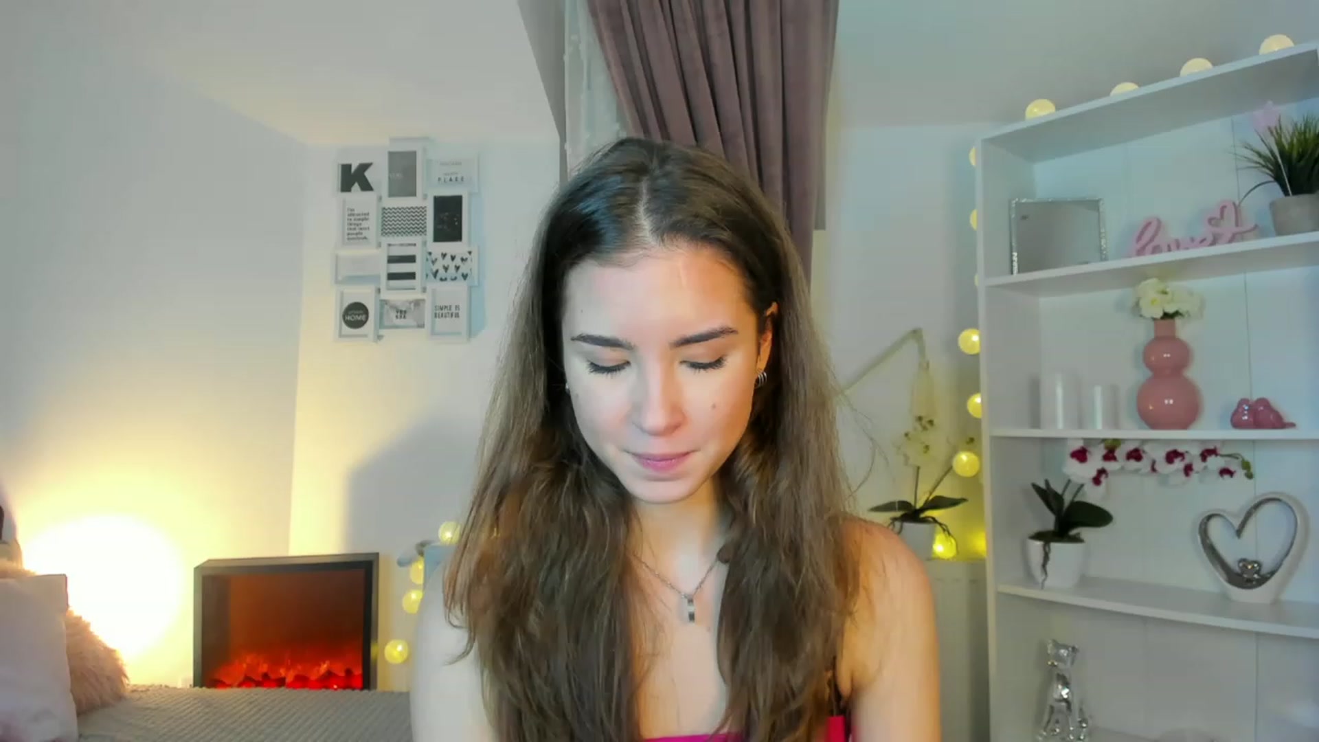 Gallery image thumbnail from Shy_jane's myfreecams stream on, 12/09/2022, 16:31 image 15 of 20