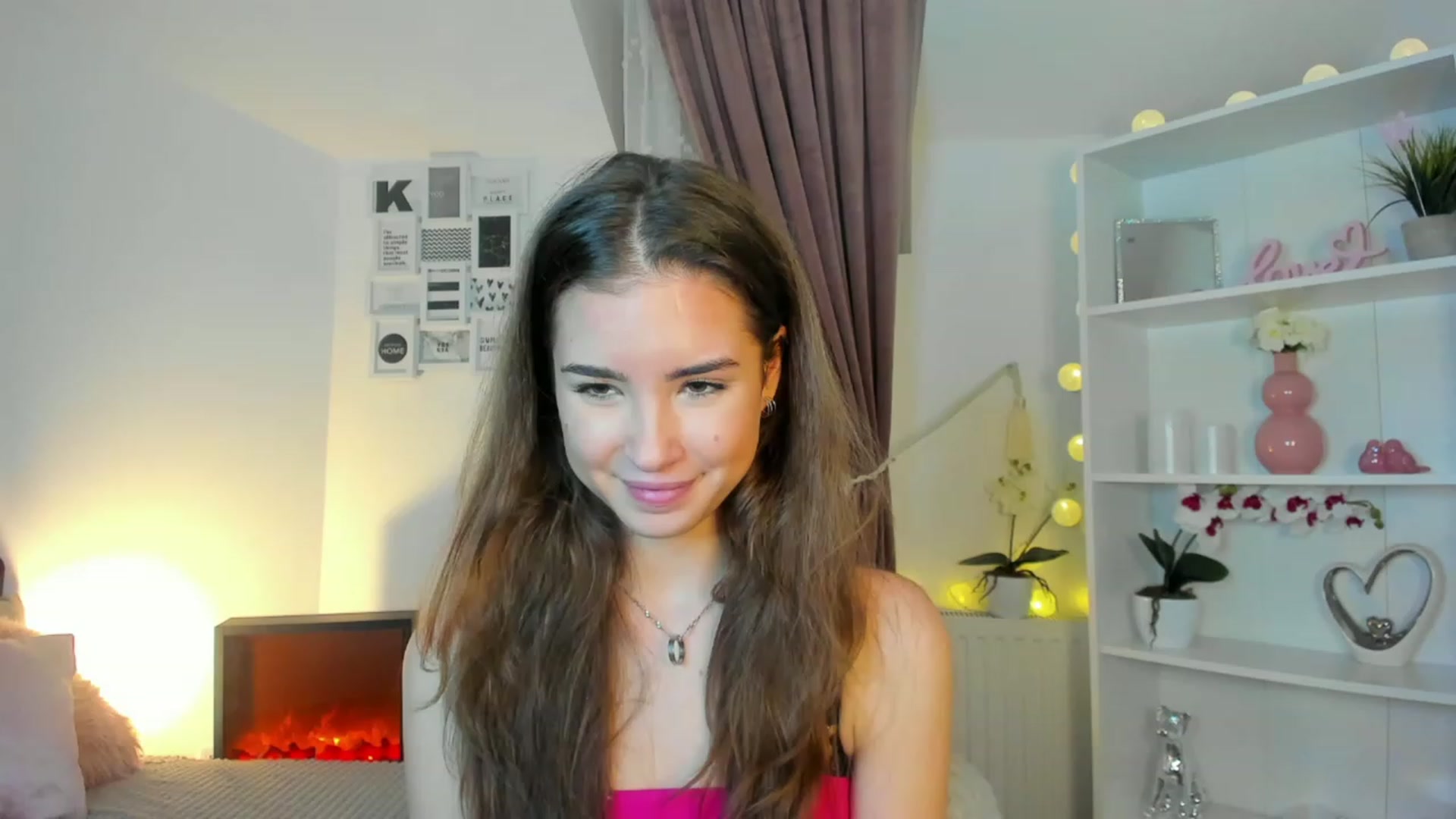 Gallery image thumbnail from Shy_jane's myfreecams stream on, 12/09/2022, 16:31 image 16 of 20