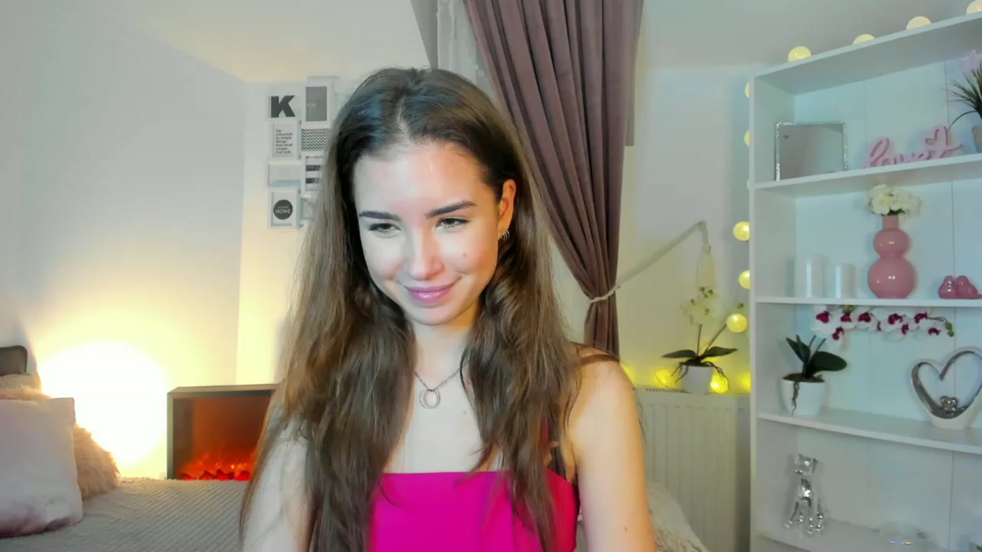 Gallery image thumbnail from Shy_jane's myfreecams stream on, 12/09/2022, 17:07 image 3 of 20