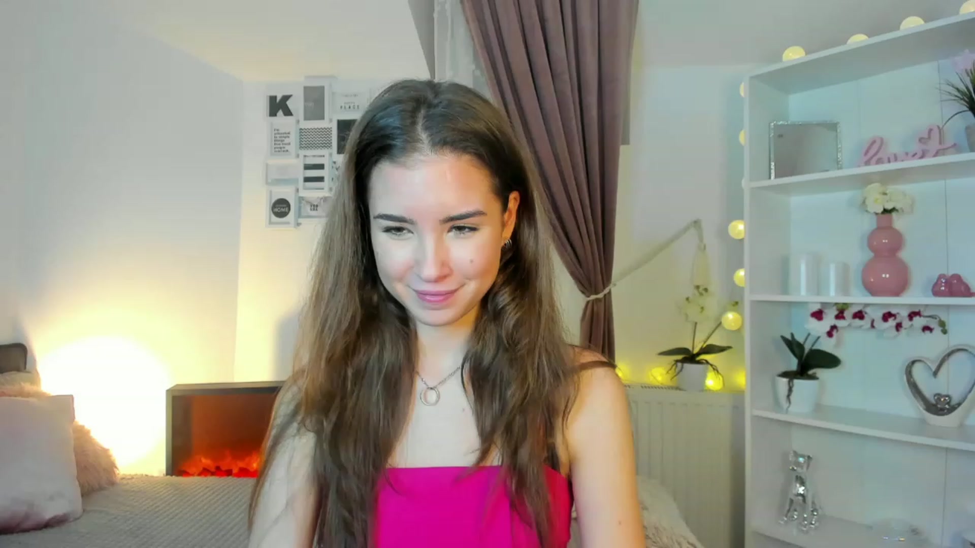 Gallery image thumbnail from Shy_jane's myfreecams stream on, 12/09/2022, 17:07 image 5 of 20