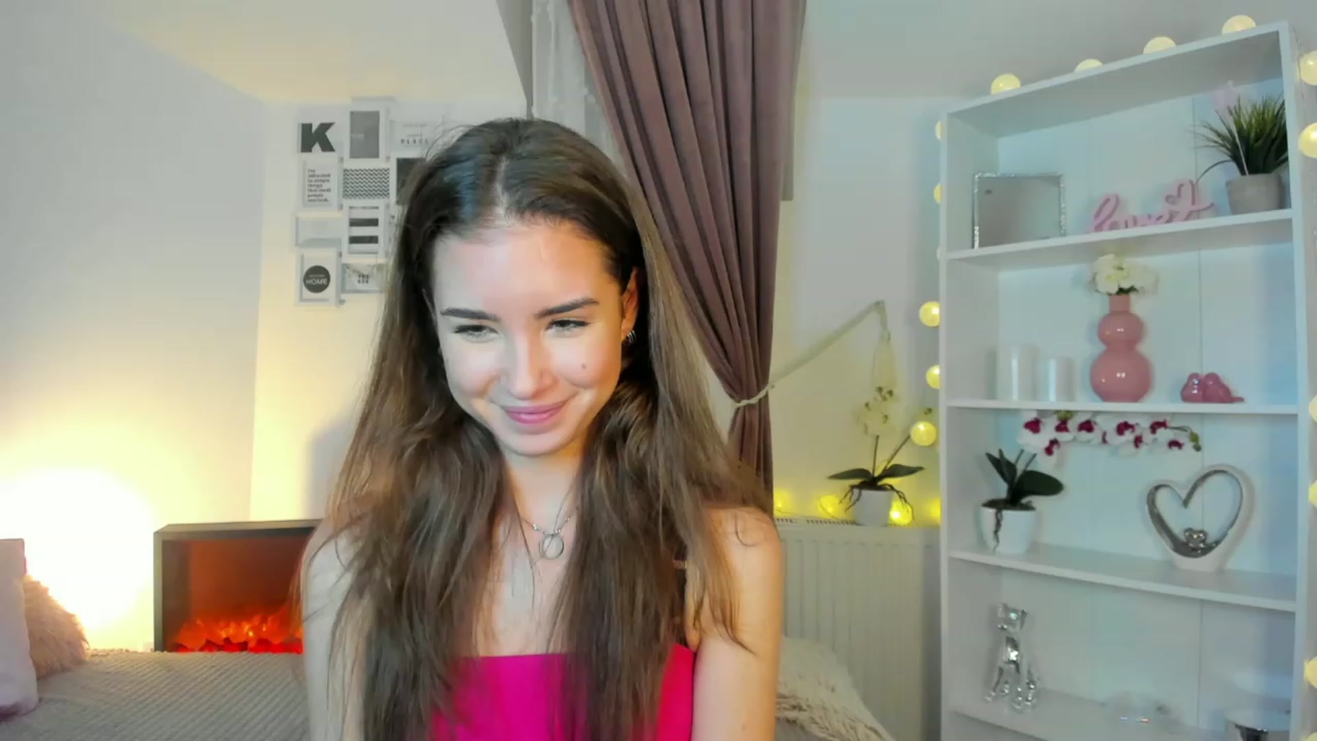 Gallery image thumbnail from Shy_jane's myfreecams stream on, 12/09/2022, 17:07 image 18 of 20