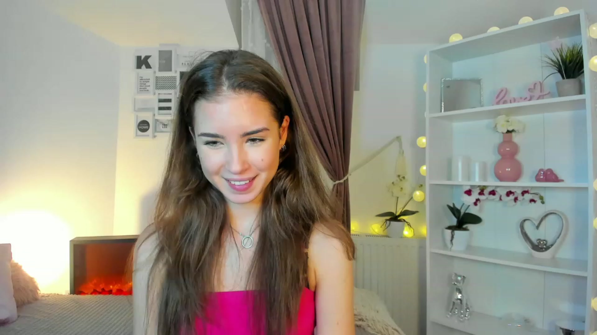 Gallery image thumbnail from Shy_jane's myfreecams stream on, 12/09/2022, 17:07 image 14 of 20