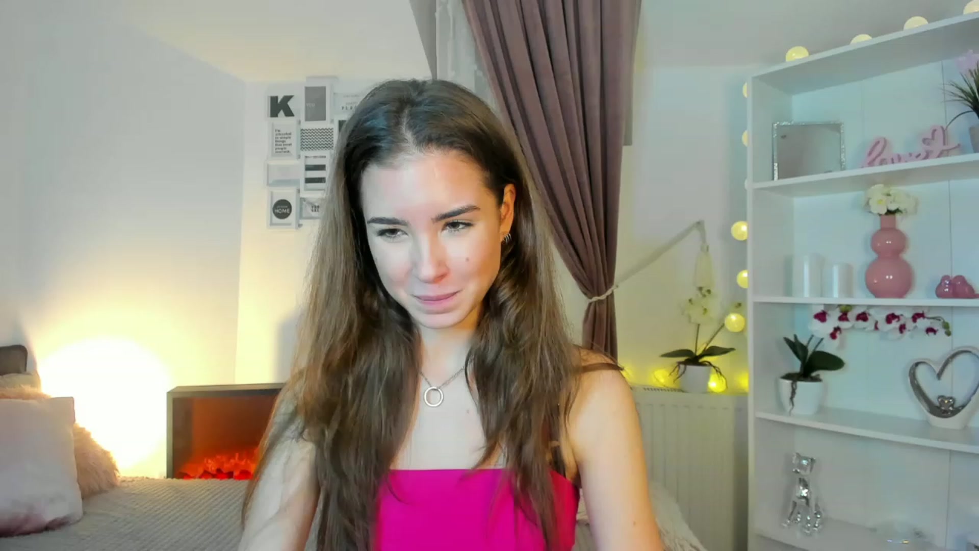 Gallery image thumbnail from Shy_jane's myfreecams stream on, 12/09/2022, 17:07 image 6 of 20