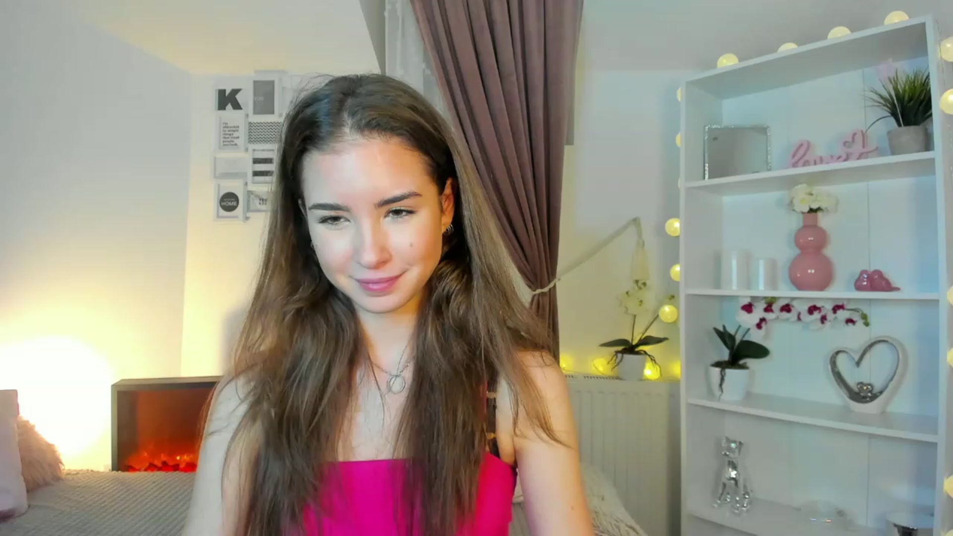 Gallery image thumbnail from Shy_jane's myfreecams stream on, 12/09/2022, 17:07 image 17 of 20