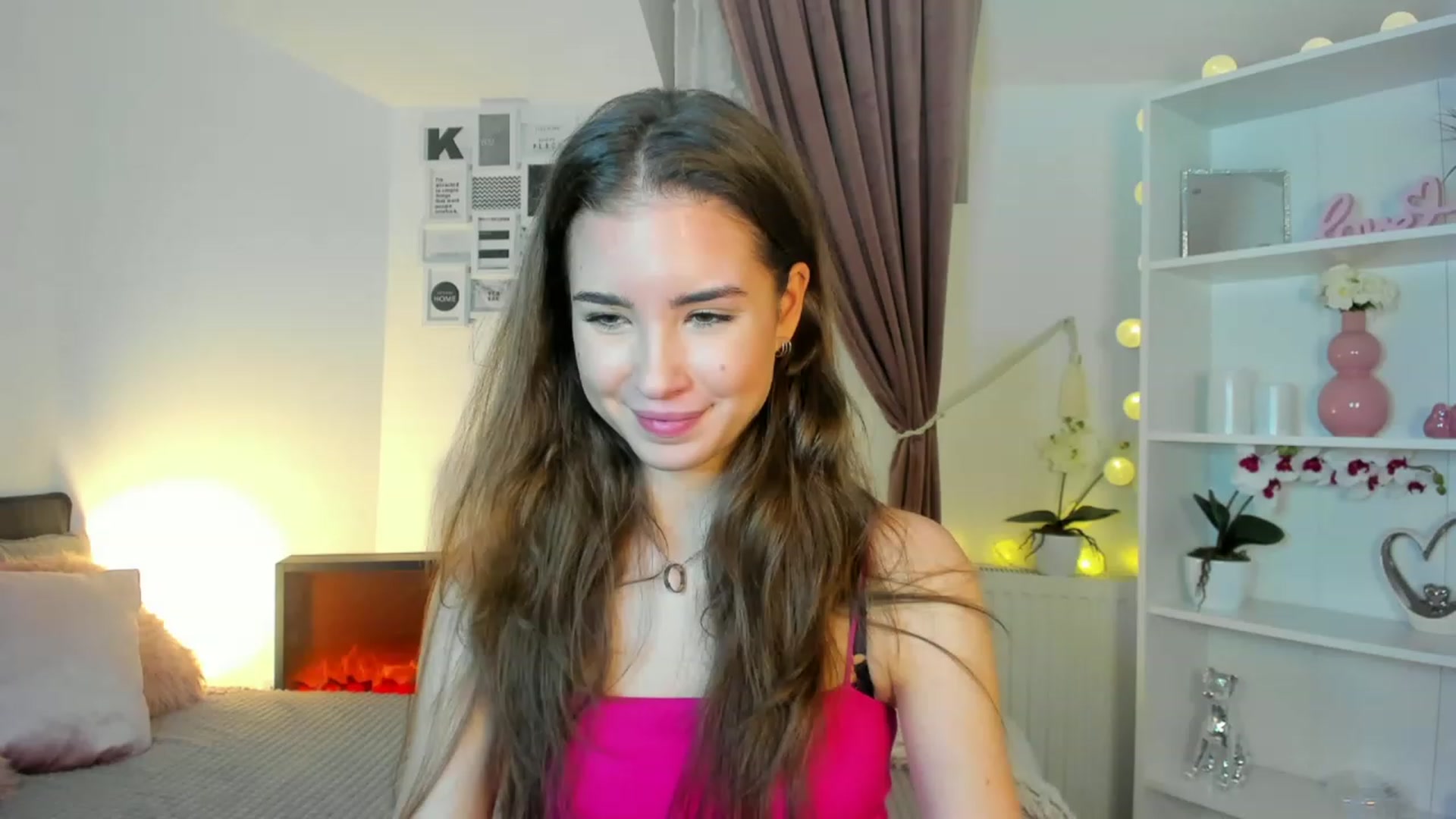 Gallery image thumbnail from Shy_jane's myfreecams stream on, 12/09/2022, 17:55 image 1 of 20