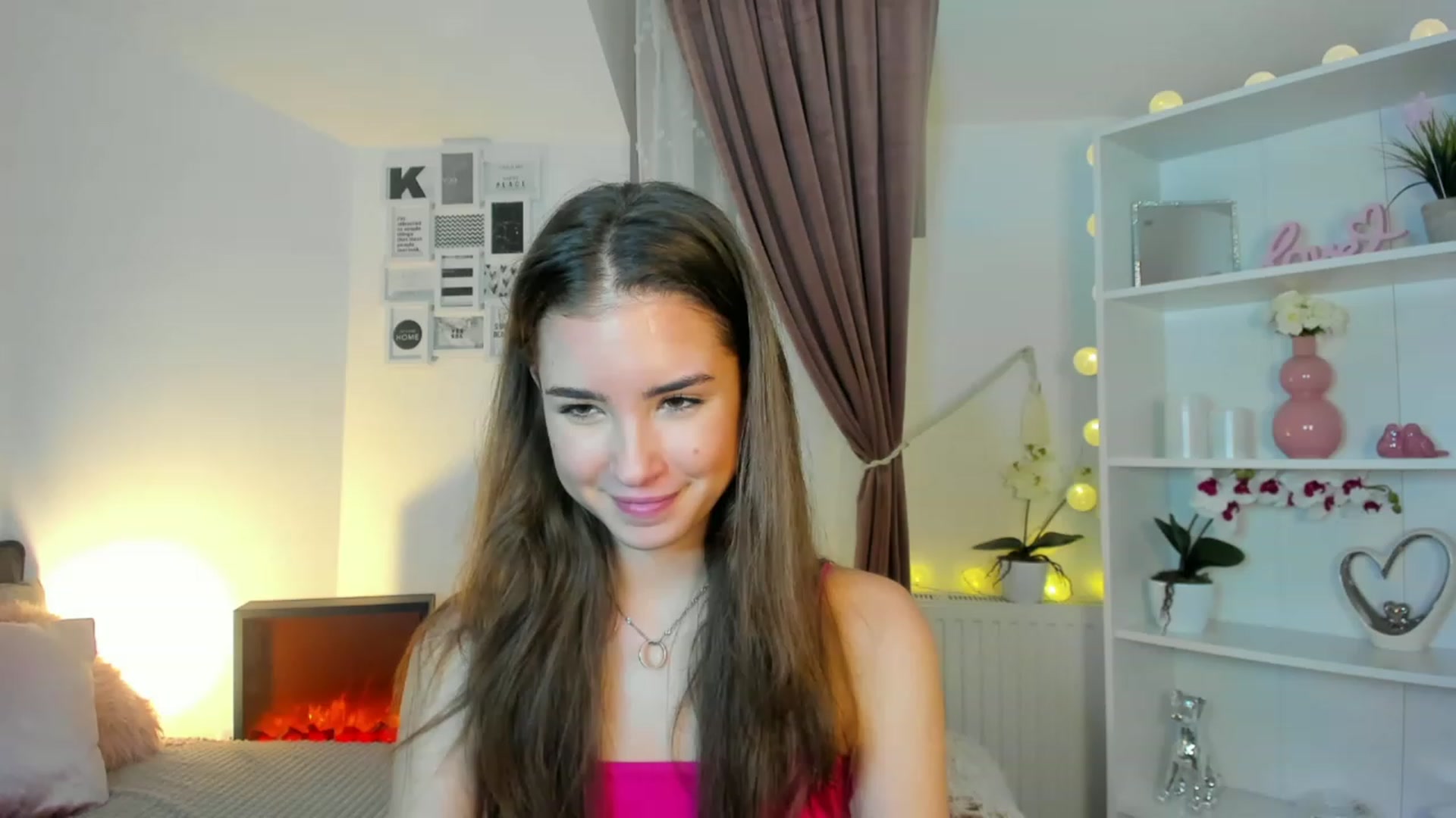 Gallery image thumbnail from Shy_jane's myfreecams stream on, 12/09/2022, 17:55 image 16 of 20