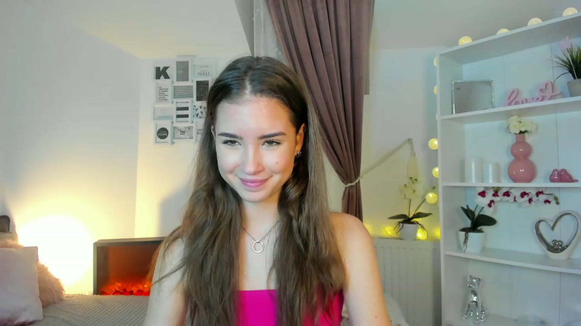 Gallery image thumbnail from Shy_jane's myfreecams stream on, 12/09/2022, 17:55 image 13 of 20