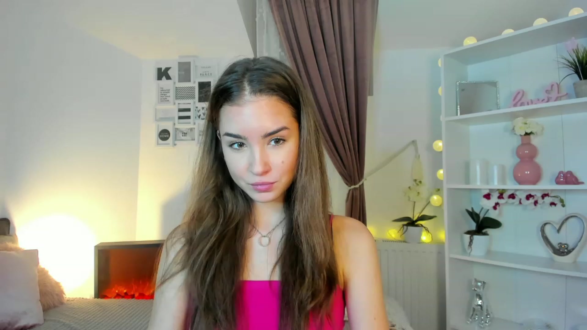 Gallery image thumbnail from Shy_jane's myfreecams stream on, 12/09/2022, 17:55 image 18 of 20