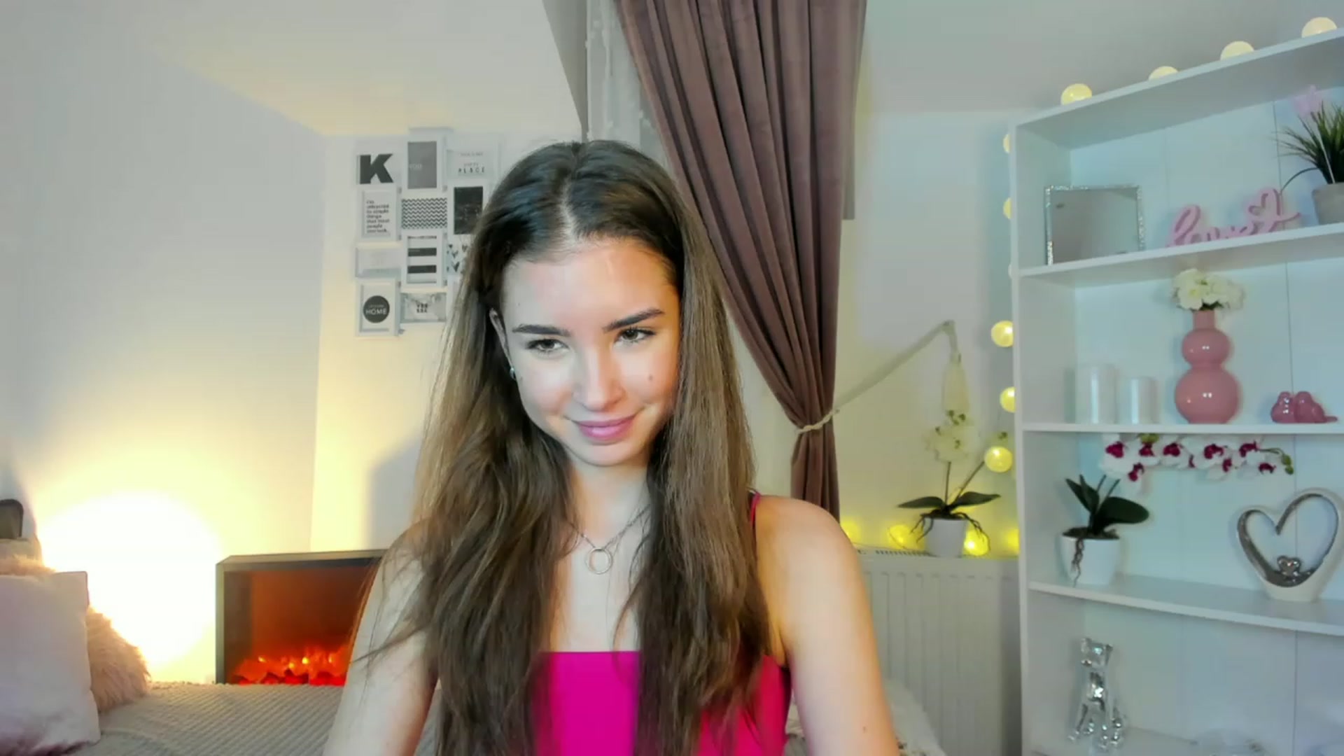 Gallery image thumbnail from Shy_jane's myfreecams stream on, 12/09/2022, 18:15 image 1 of 20