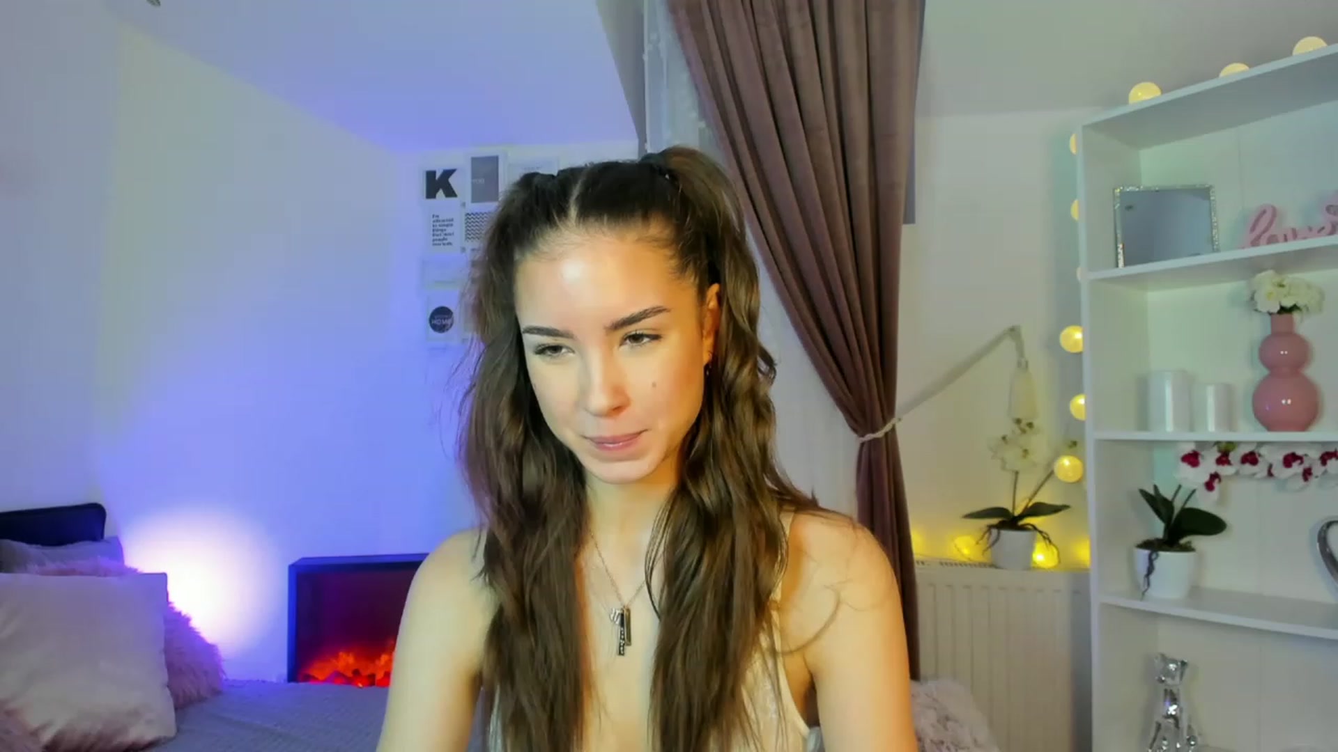 Gallery image thumbnail from Shy_jane's myfreecams stream on, 12/11/2022, 11:25 image 20 of 20