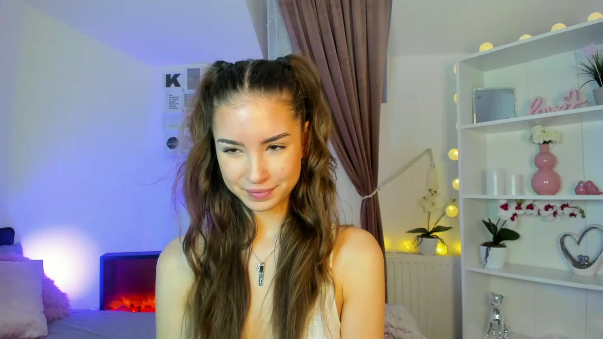 Gallery image thumbnail from Shy_jane's myfreecams stream on, 12/11/2022, 11:45 image 19 of 20