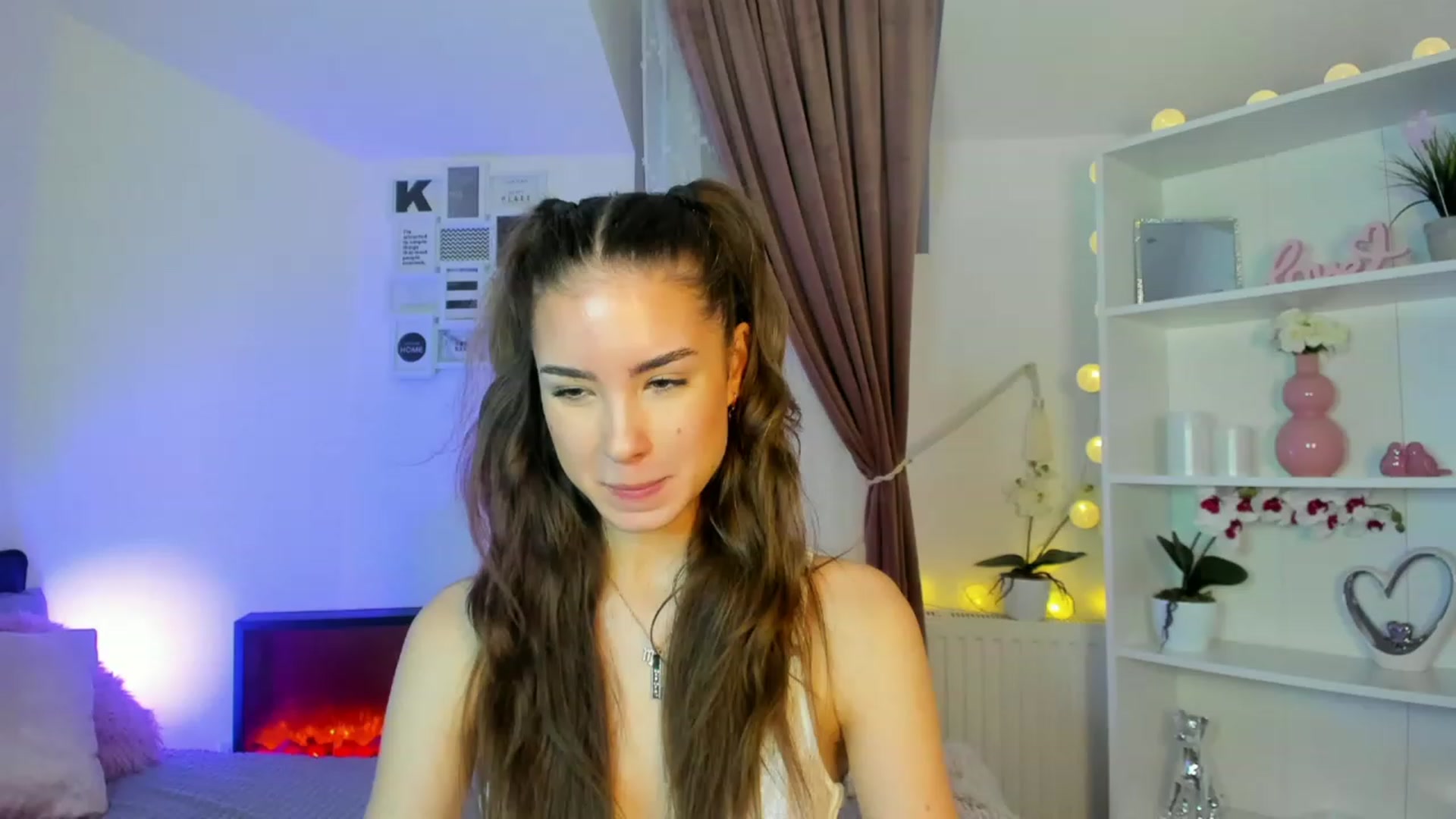 Gallery image thumbnail from Shy_jane's myfreecams stream on, 12/11/2022, 11:45 image 9 of 20