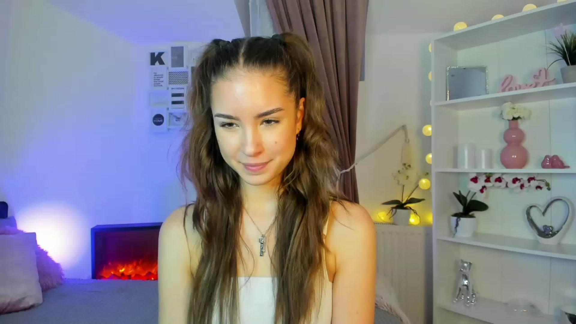 Gallery image thumbnail from Shy_jane's myfreecams stream on, 12/11/2022, 14:04 image 20 of 20